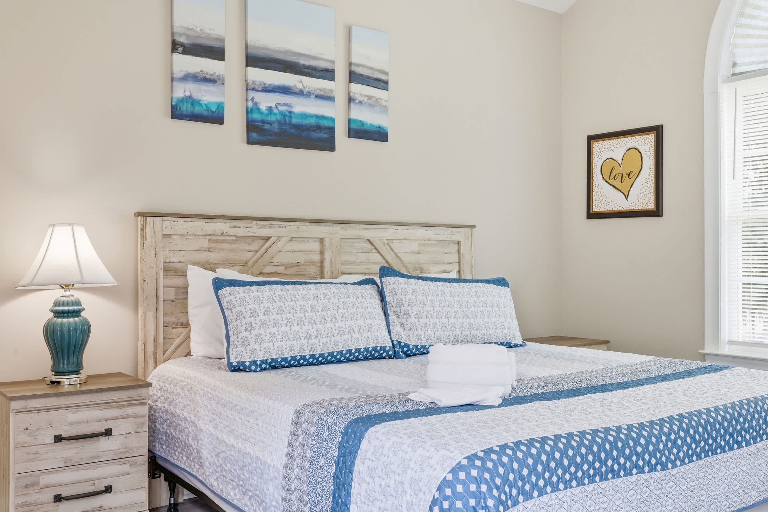 Salty Seagull Pet Friendly Beach House 