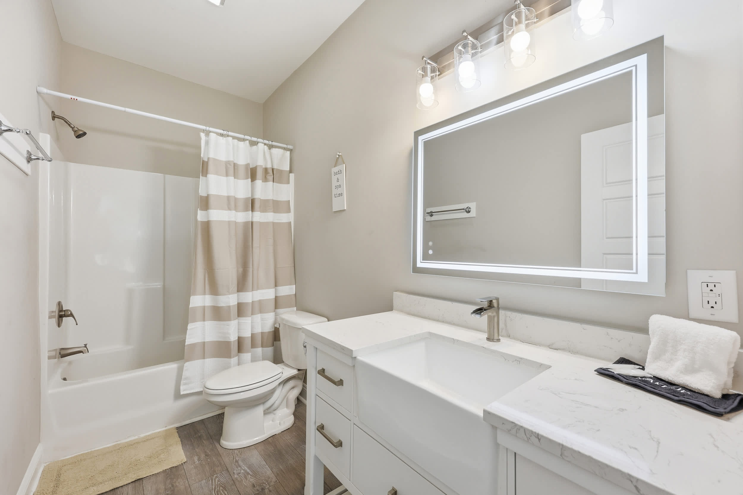 Salty Seagull Pet Friendly Beach House 