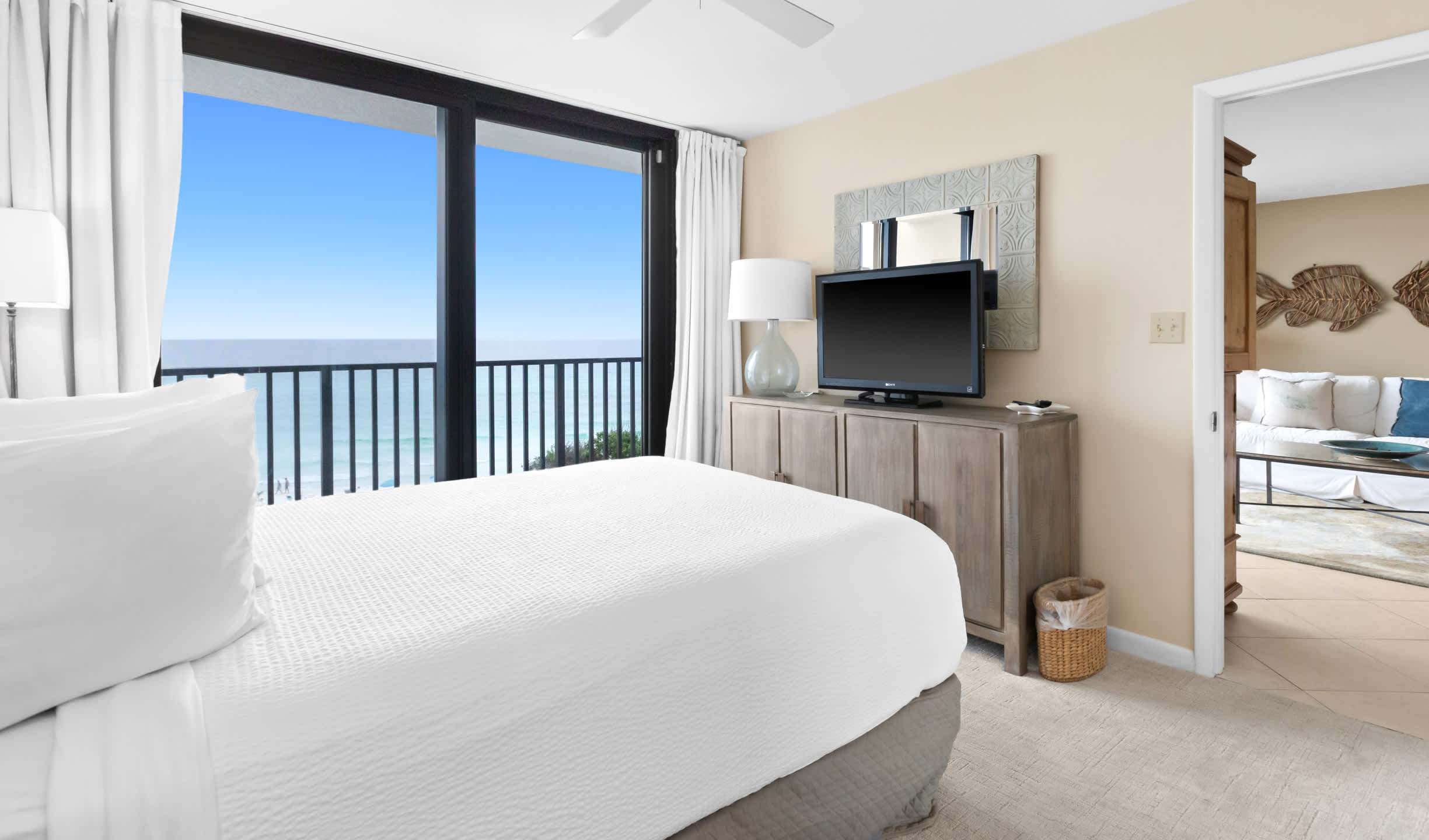 One Seagrove Place 0405 | Photo 16