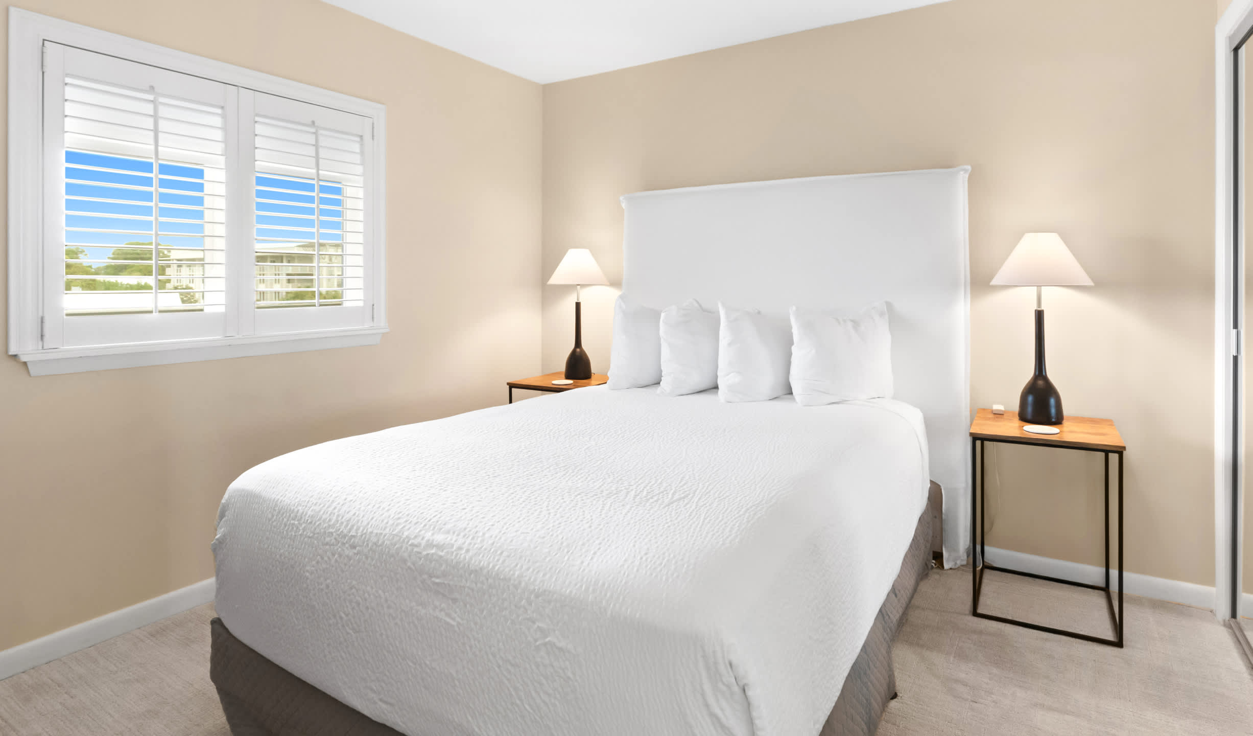 One Seagrove Place 0405 | Photo 19