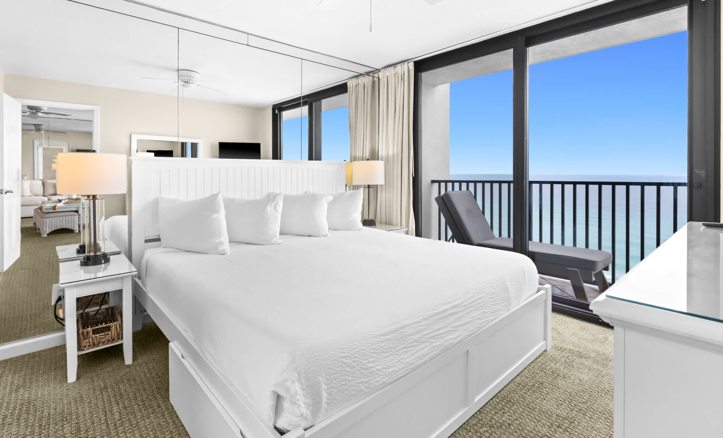 One Seagrove Place 1102 18