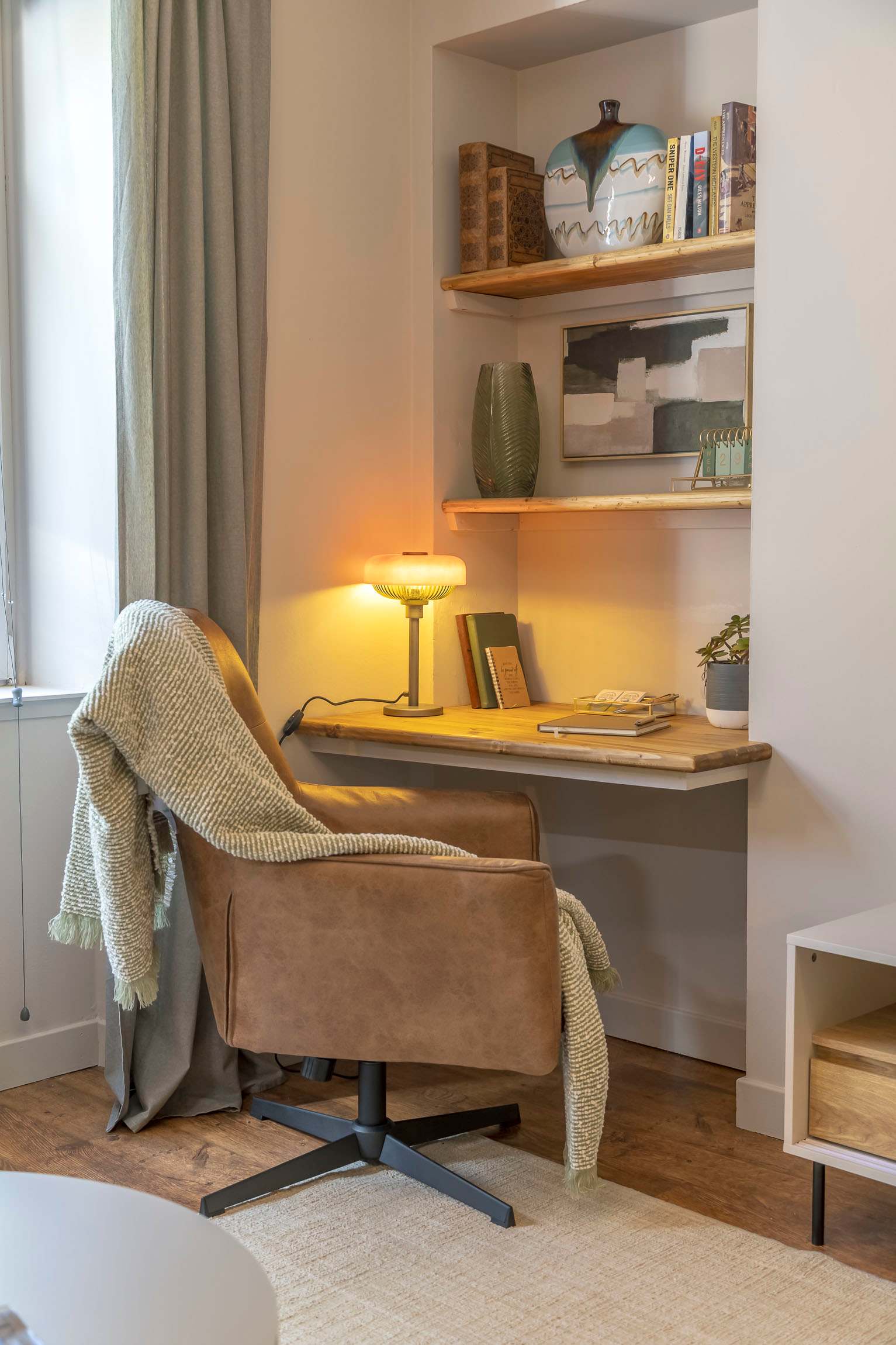 View Cosy City Centre Flat | Summer Retreat | Sleeps 2 in Stephens Street 3 IV2 3JP Cosy City Centre Flat | Summer Retreat | Sleeps 2 in Stephens Street 3 IV2 3JP - Property image 17 - VivreStays