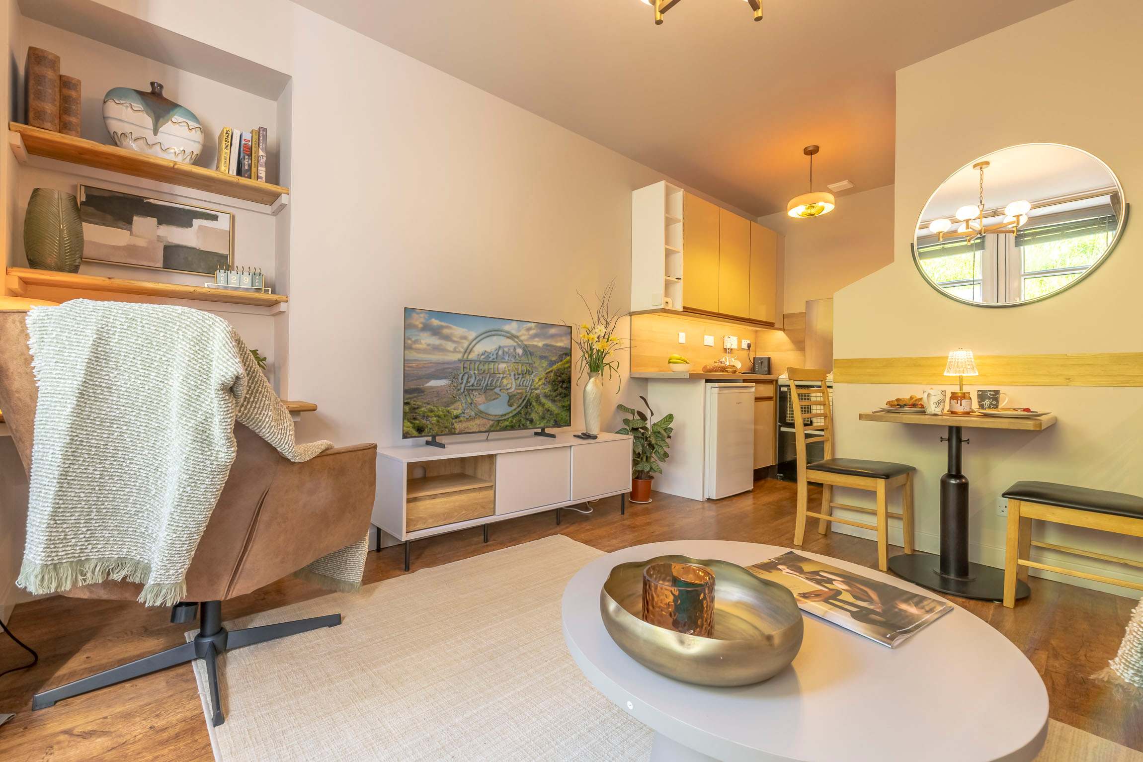 View Cosy City Centre Flat | Summer Retreat | Sleeps 2 in Stephens Street 3 IV2 3JP Cosy City Centre Flat | Summer Retreat | Sleeps 2 in Stephens Street 3 IV2 3JP - Property image 19 - VivreStays