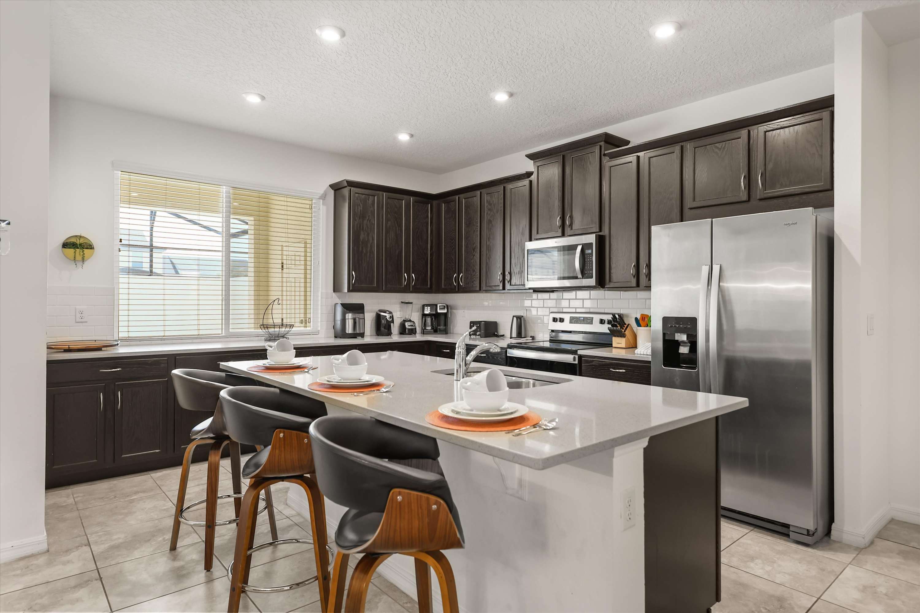 Upstay Modern Home Near Disney with Pool | Photo 14