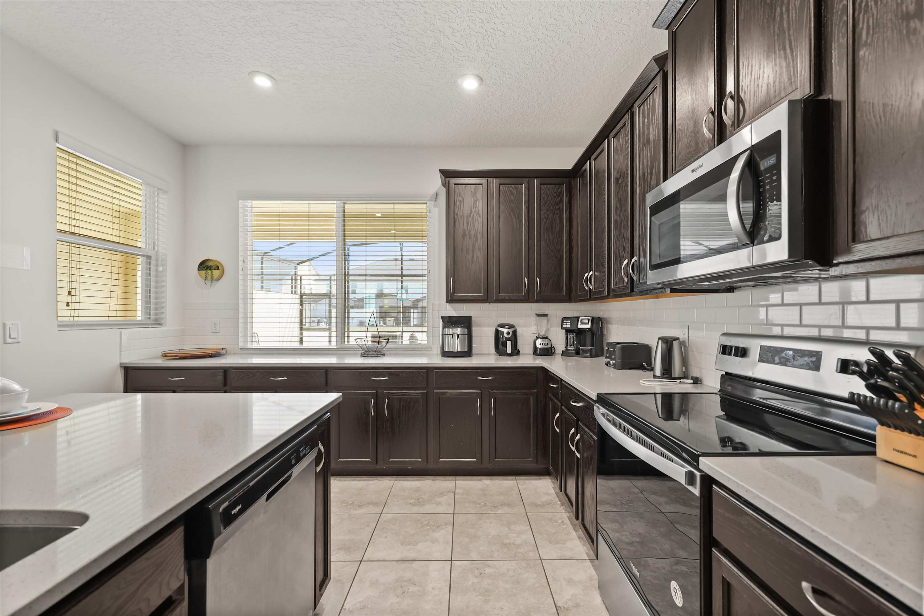 Upstay Modern Home Near Disney with Pool | Photo 15
