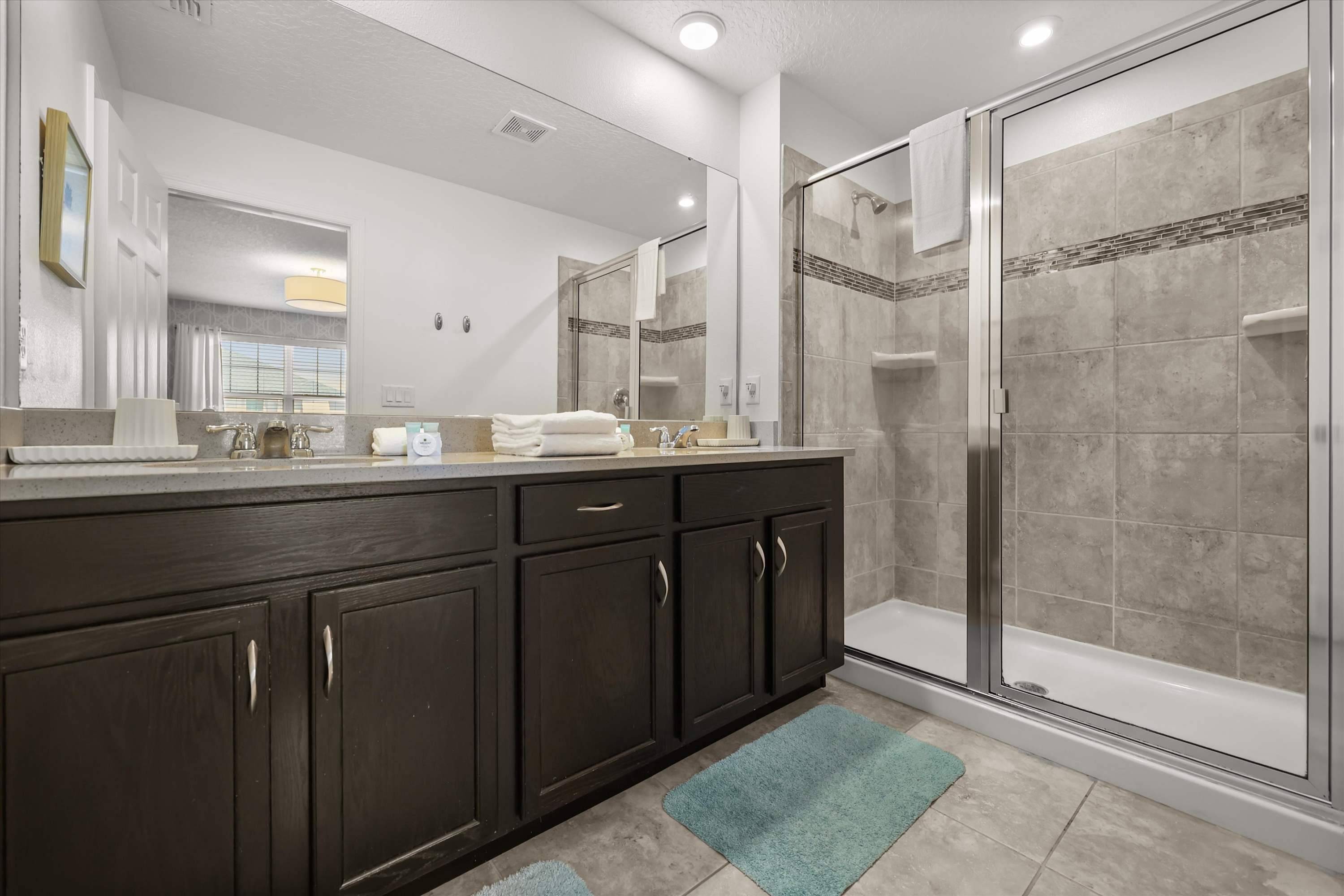 Upstay Modern Home Near Disney with Pool | Photo 22