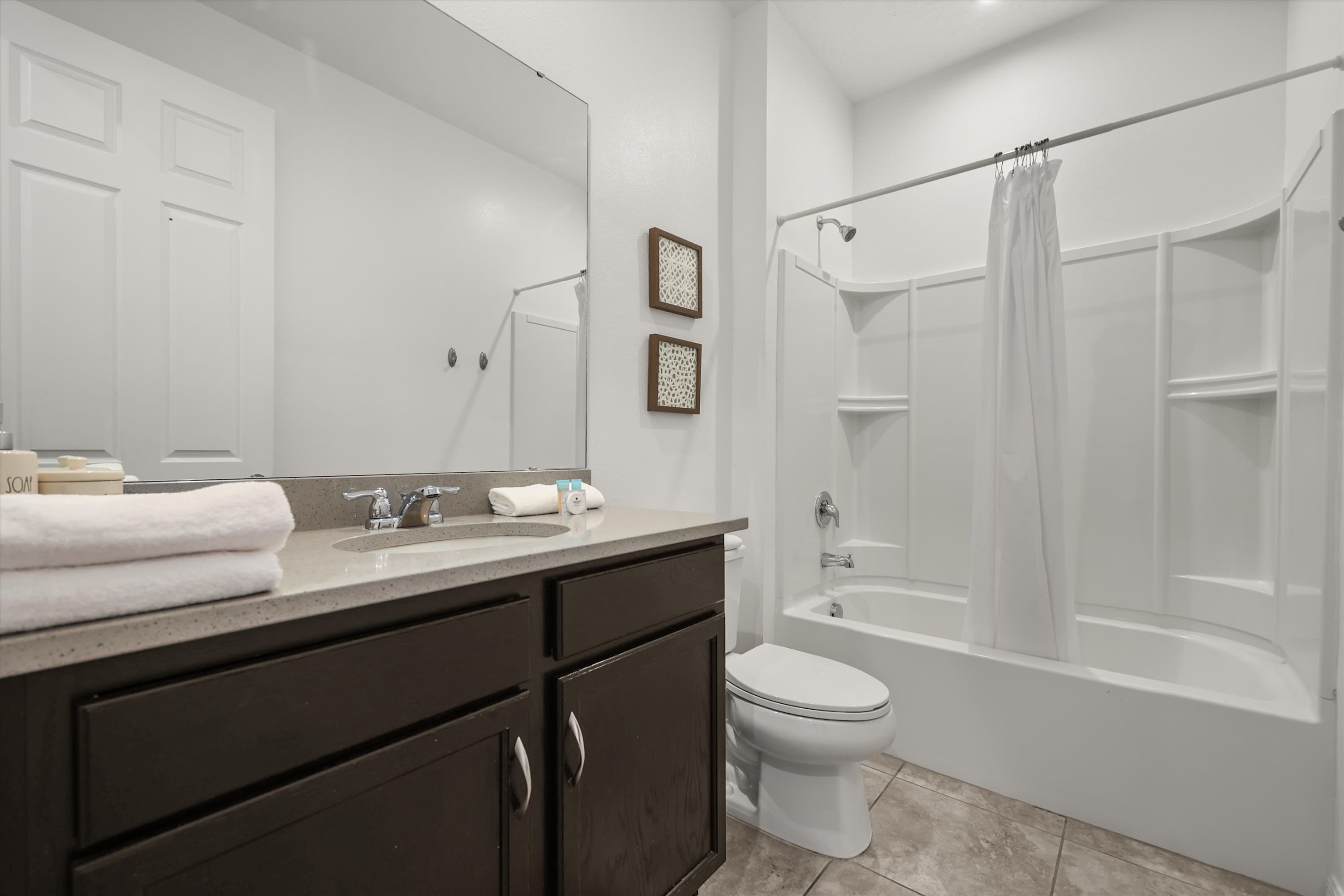 Upstay Modern Home Near Disney with Pool | Photo 33