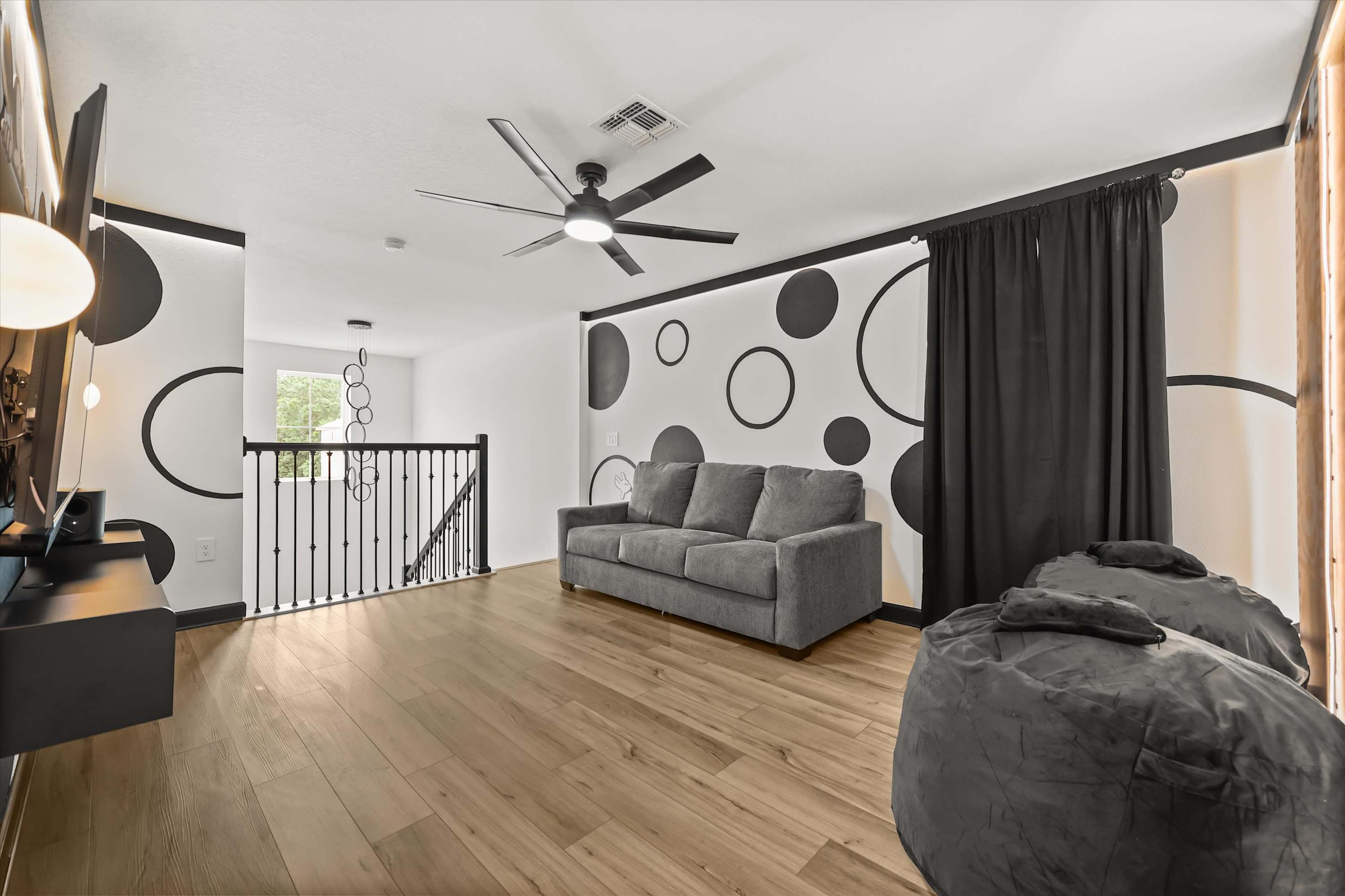 Spacious Home with Pool Near Disney | Photo 21
