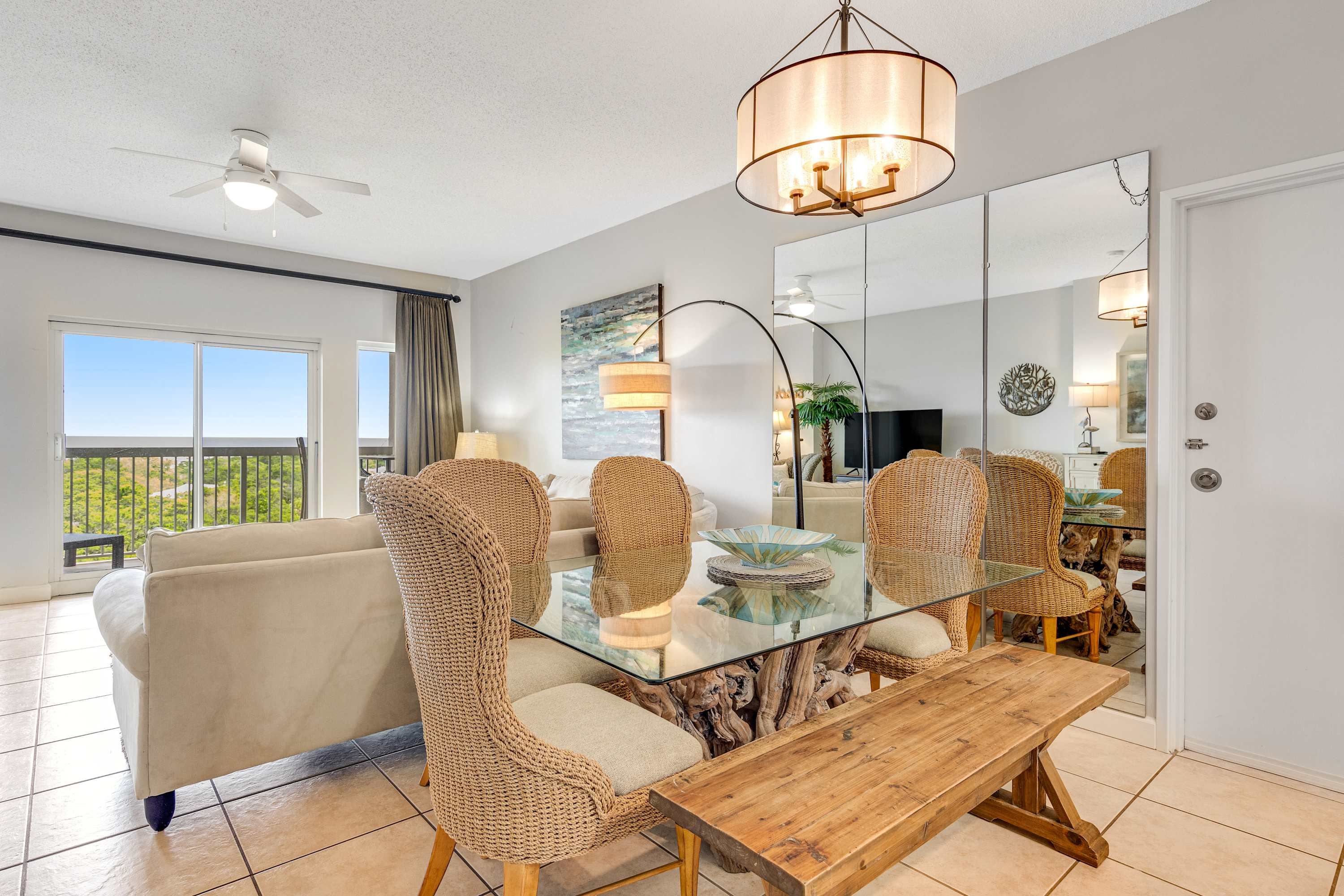 3BR condo w/gulf views & resort pools 3