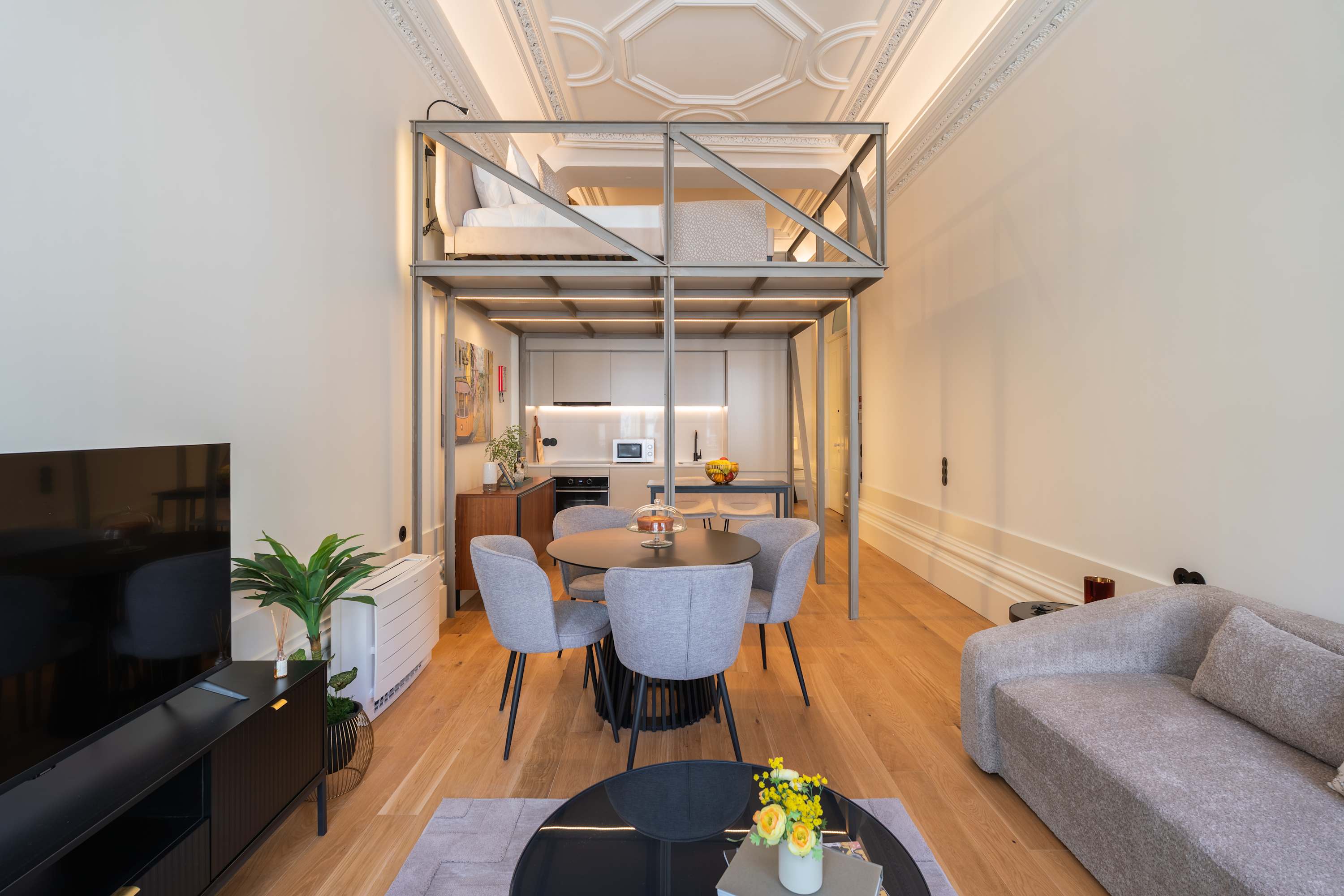 Luxe Open Space by HostWise