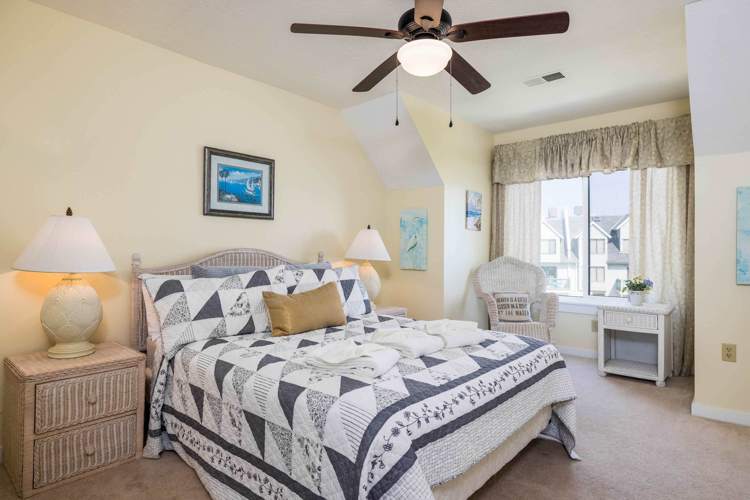 643 Newhaven Stunning Ocean View | Photo 19