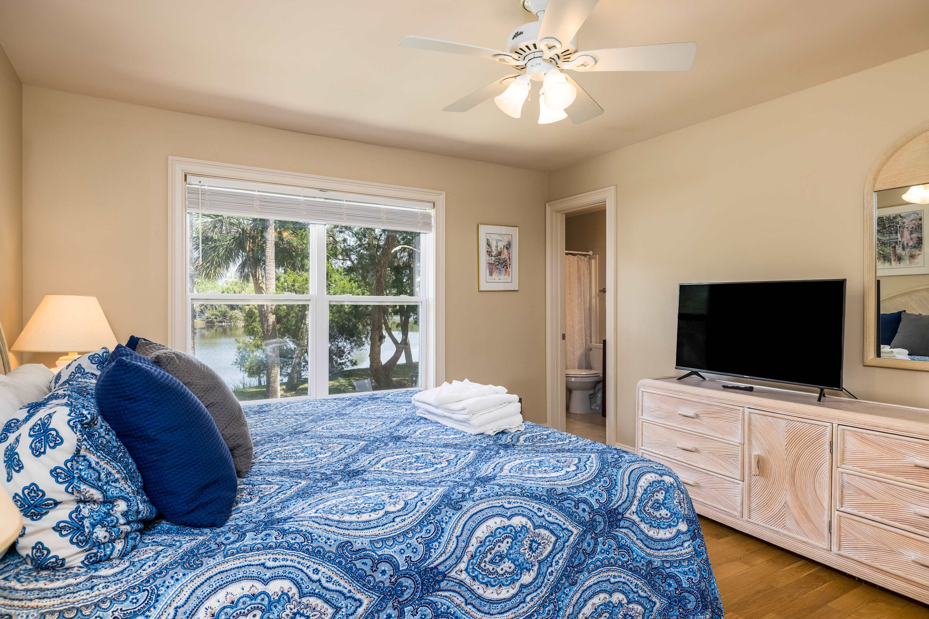 514 Remora Dr Private Lakefront View | Photo 19