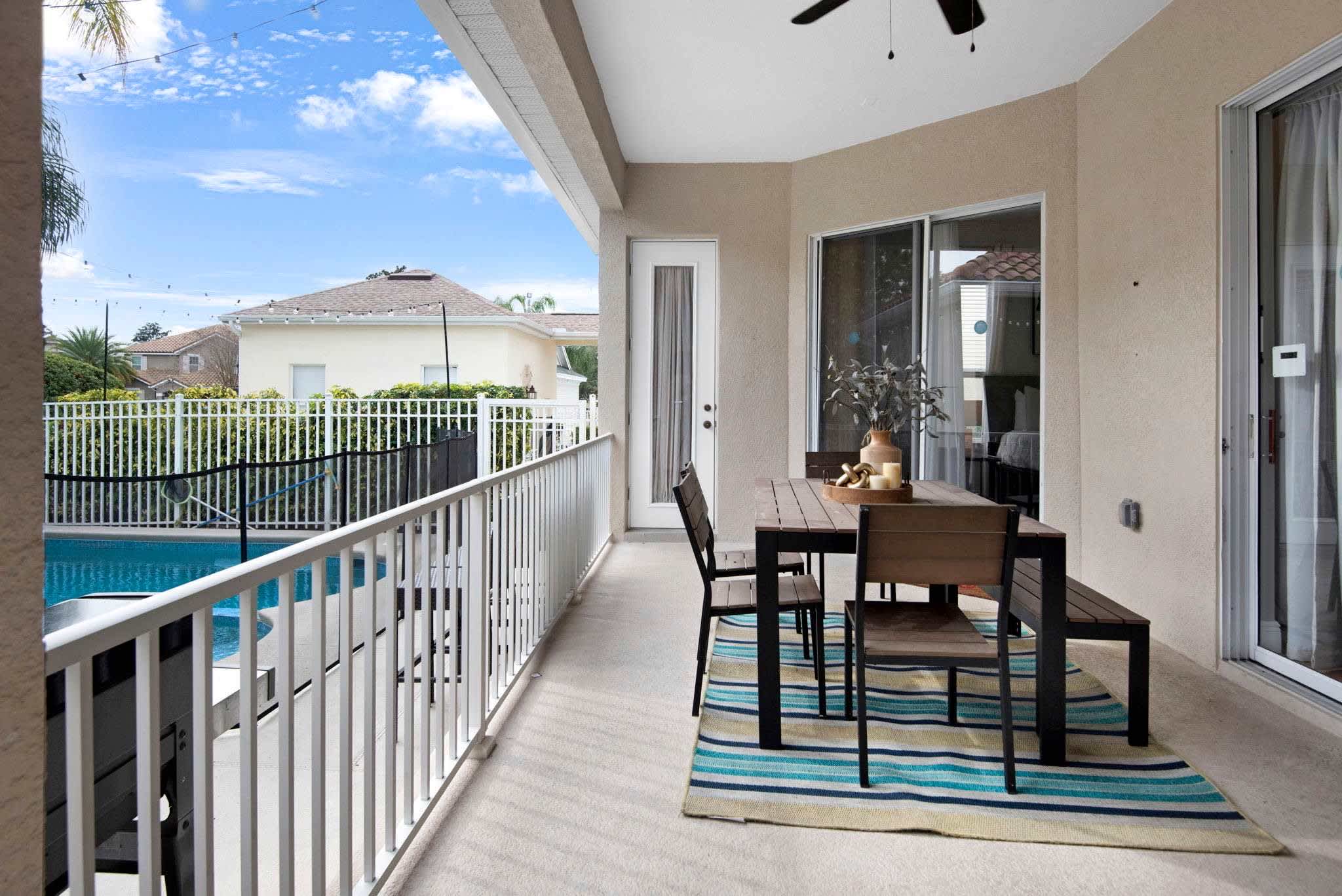 Spacious villa w/pool & game room