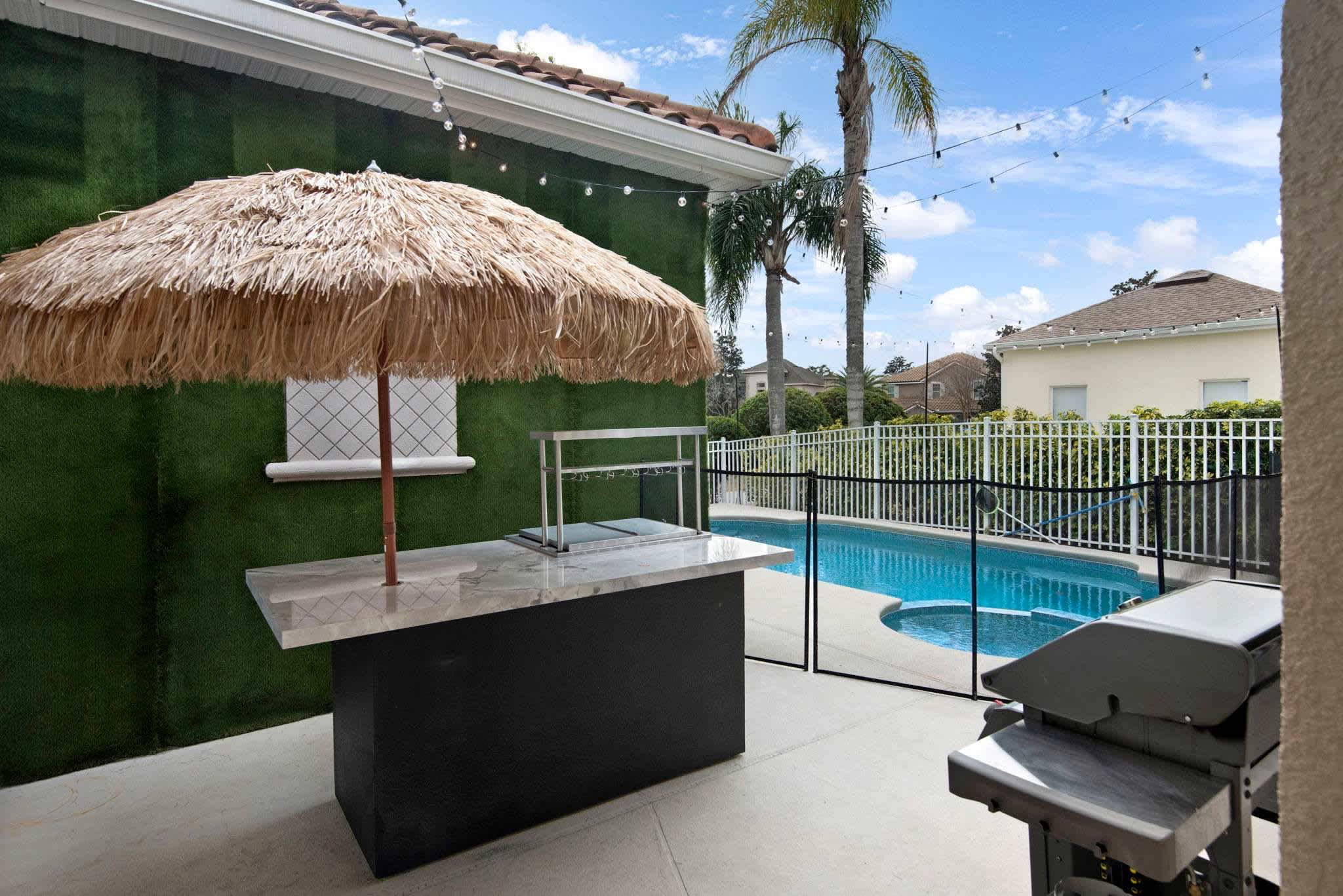 Spacious villa w/pool & game room