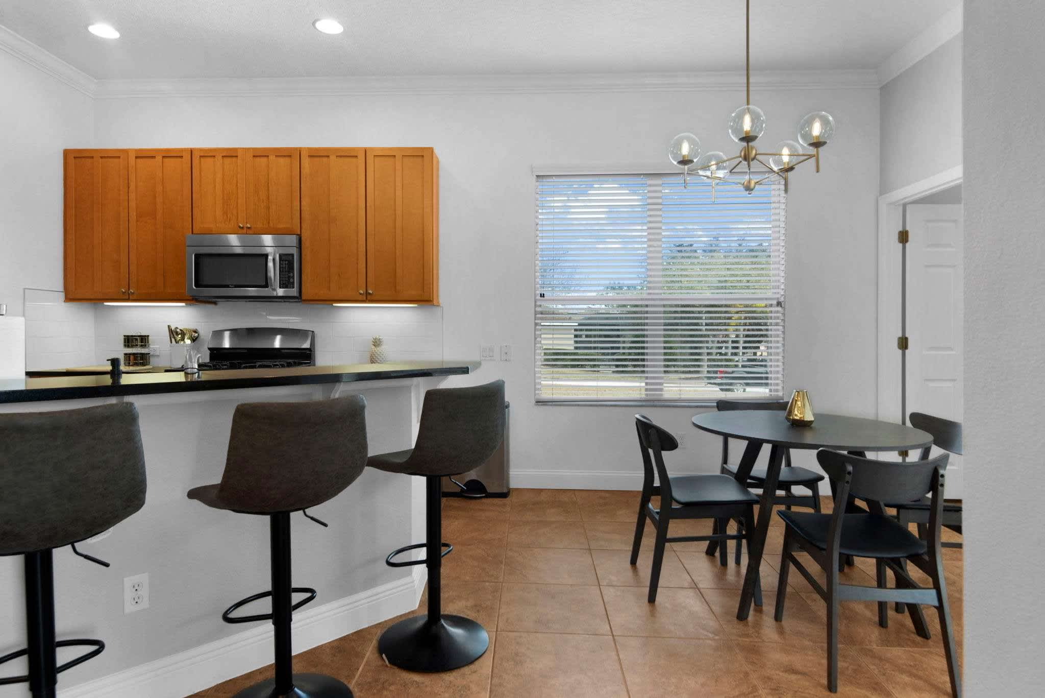 Spacious villa w/pool & game room