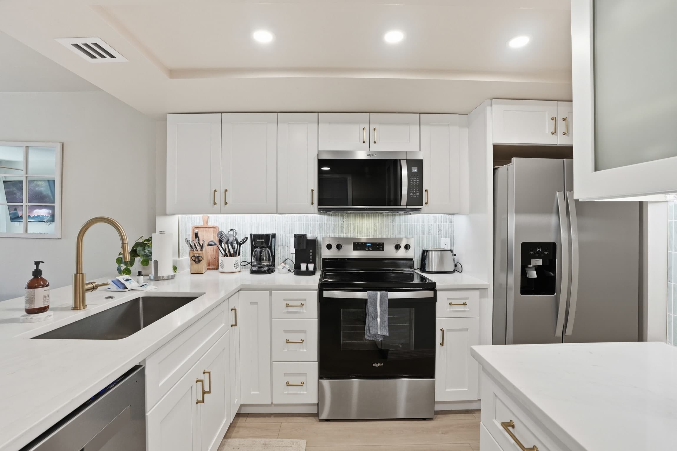 B 114 Totally Remodeled With Walk Out Lanai | Photo 2