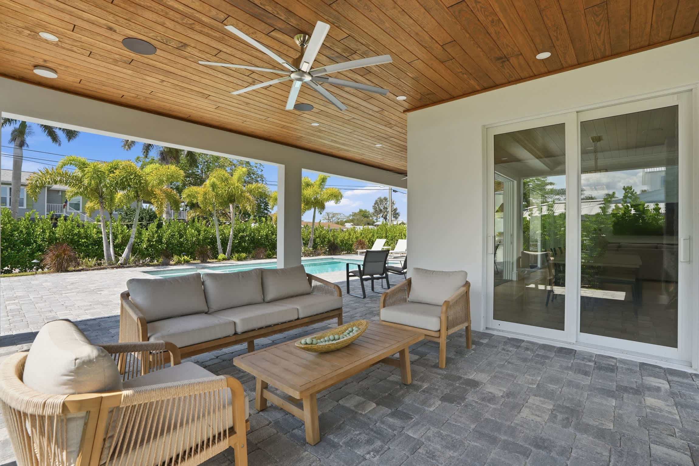 Central Naples Luxury Pool Spa Prime Location | Photo 50