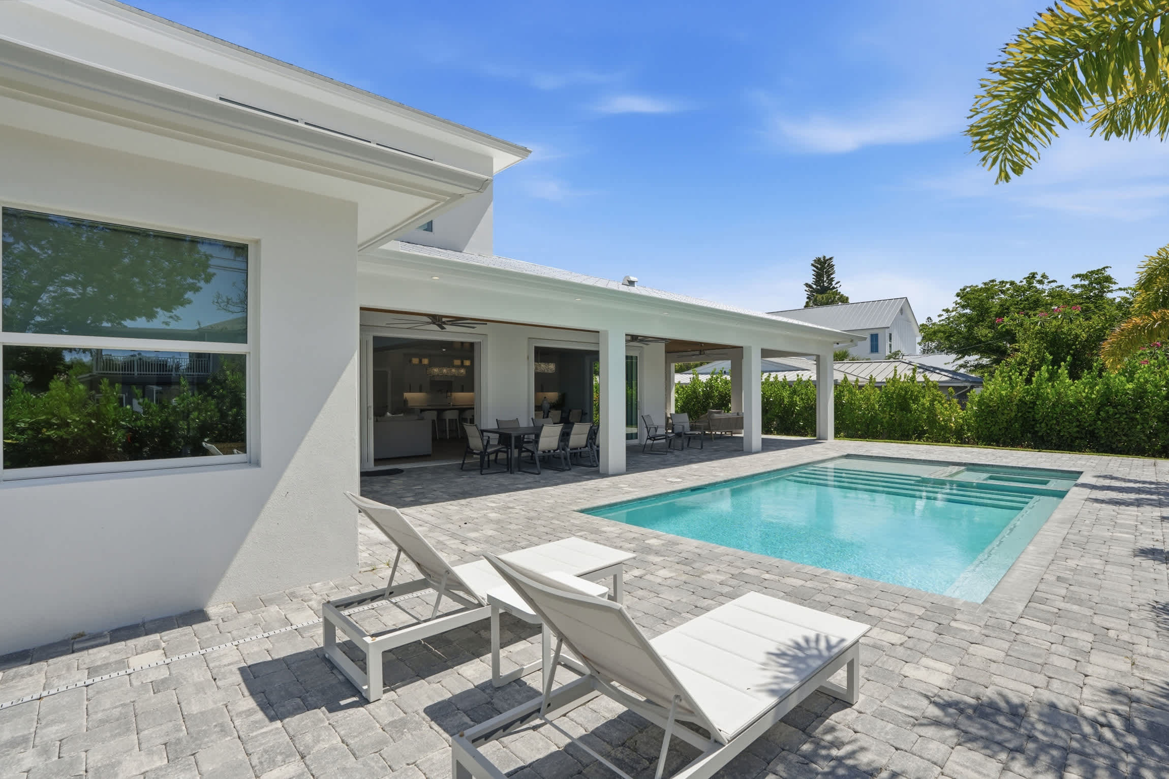 Central Naples Luxury Pool Spa Prime Location | Photo 51