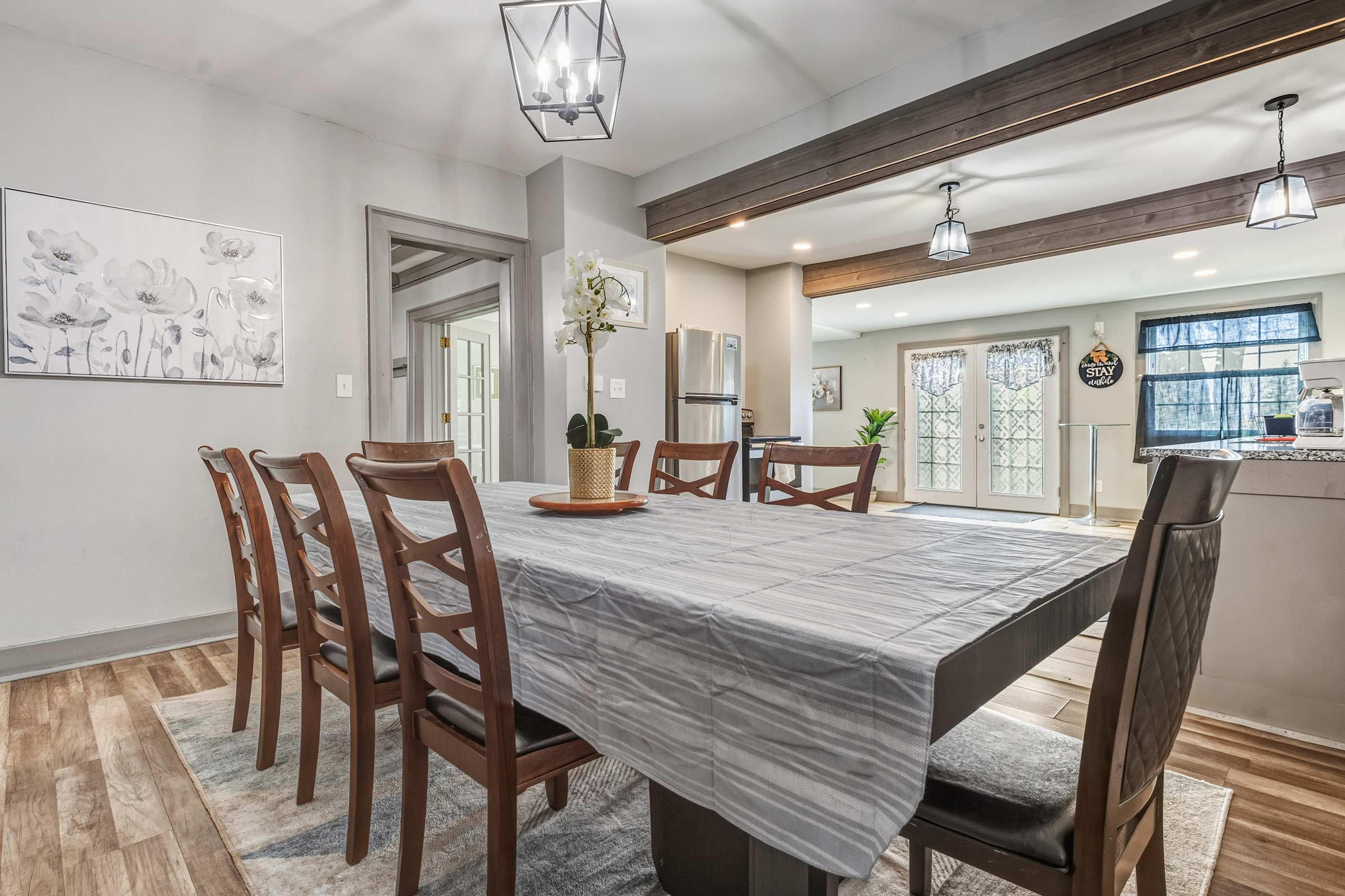 Group HQ, 9BR Near Falls, Casino & Attractions
