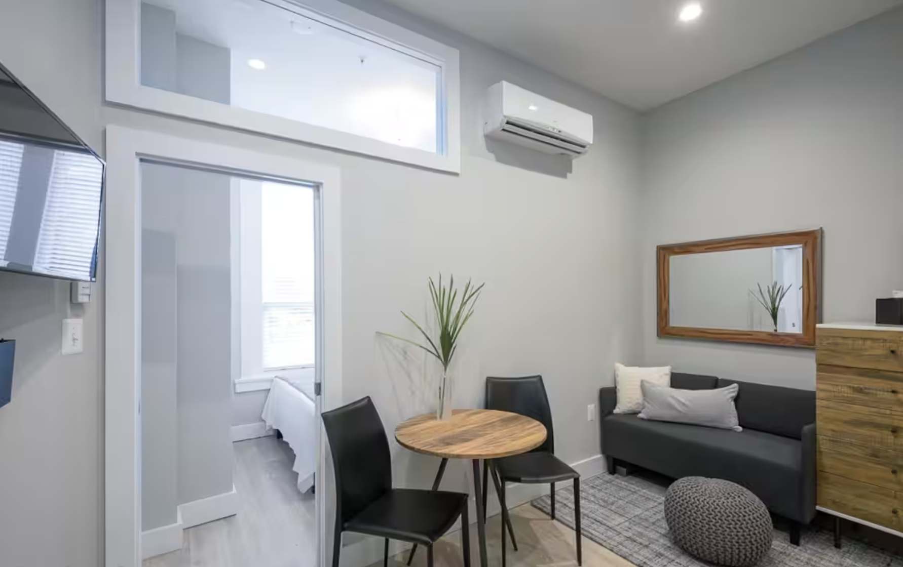 Sojourn 1bd In Dupont Near Metro! - Washington, D.C.