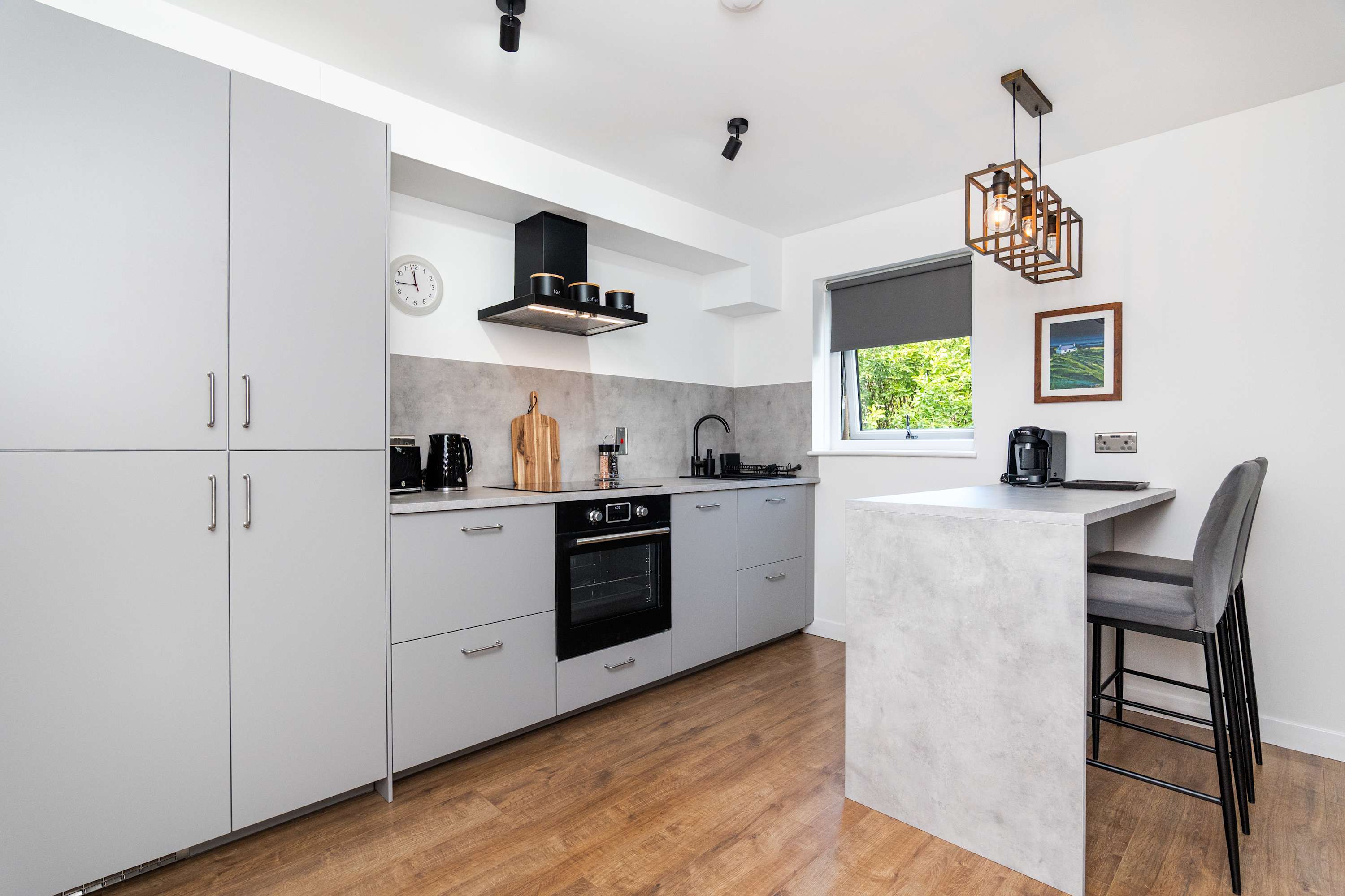 View Spacious 2BR - Parking Near Edinburgh City Centre in Liberton Gardens EH16 6ND Spacious 2BR - Parking Near Edinburgh City Centre in Liberton Gardens EH16 6ND - Property image 11 - VivreStays