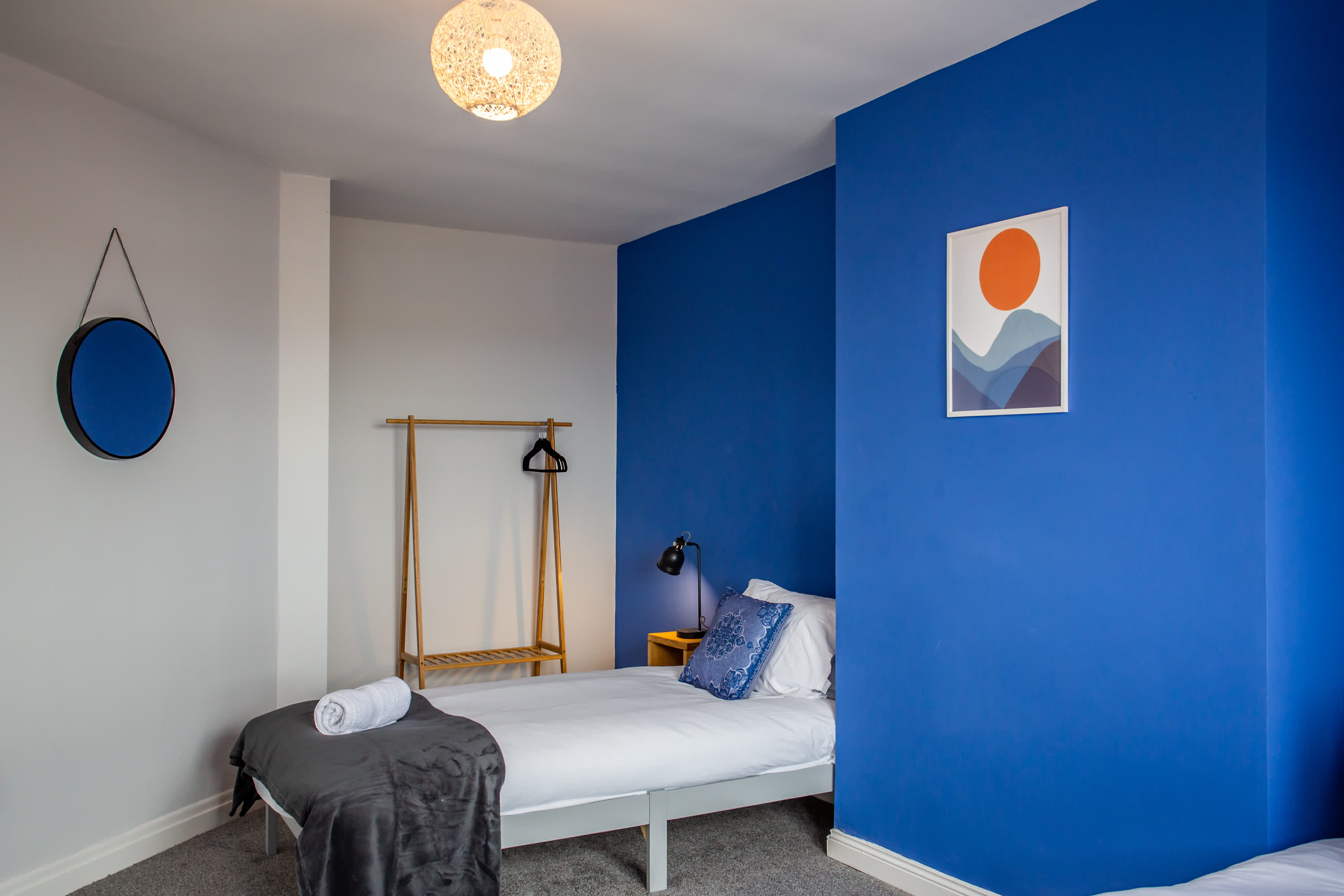 Walk to Seaburn Beach - Parking - Coastal Stay in Sea Road SR6 9DB - Property image 11 - VivreStays