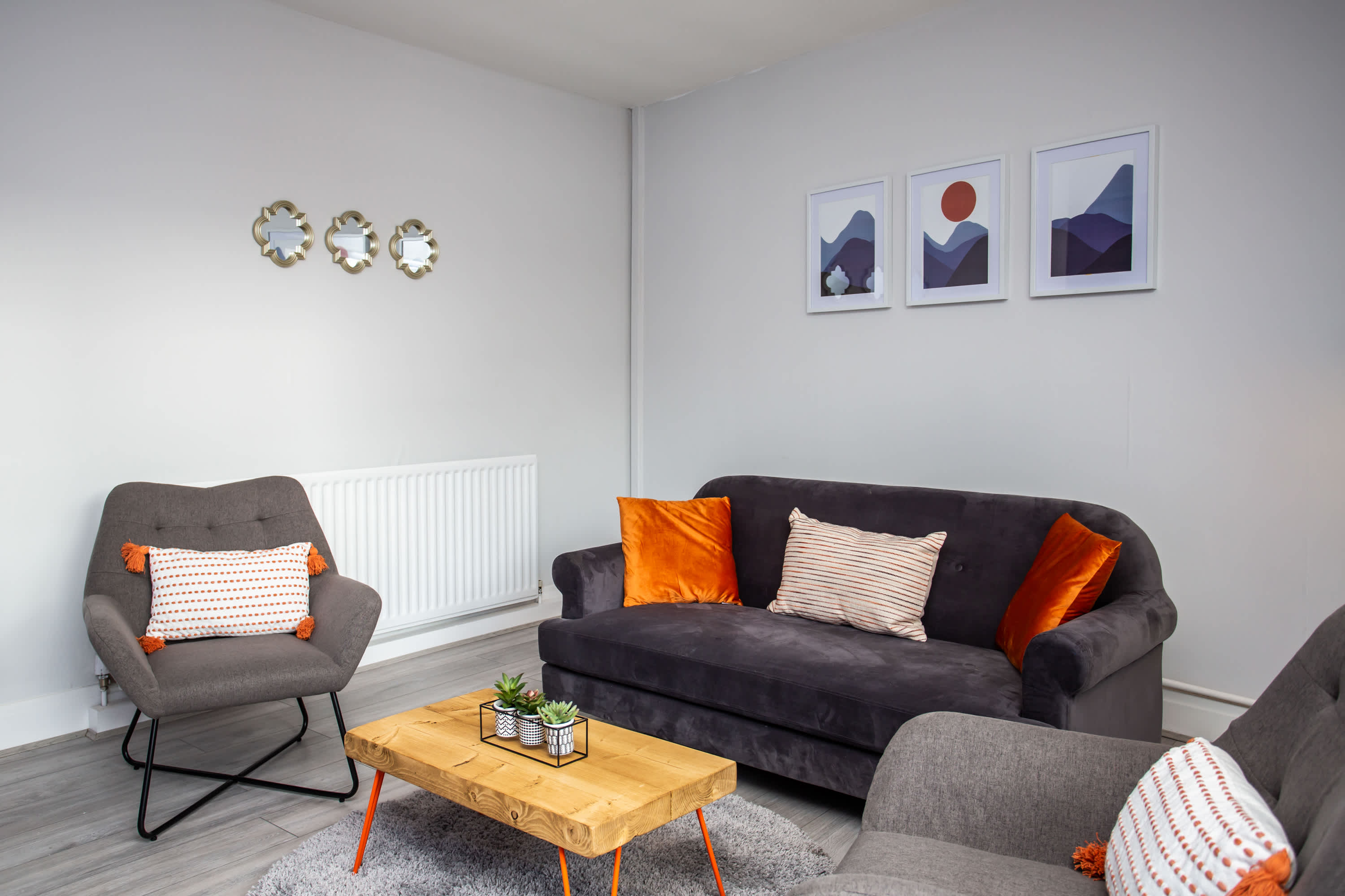 Walk to Seaburn Beach - Parking - Coastal Stay in Sea Road SR6 9DB - Property image 24 - VivreStays