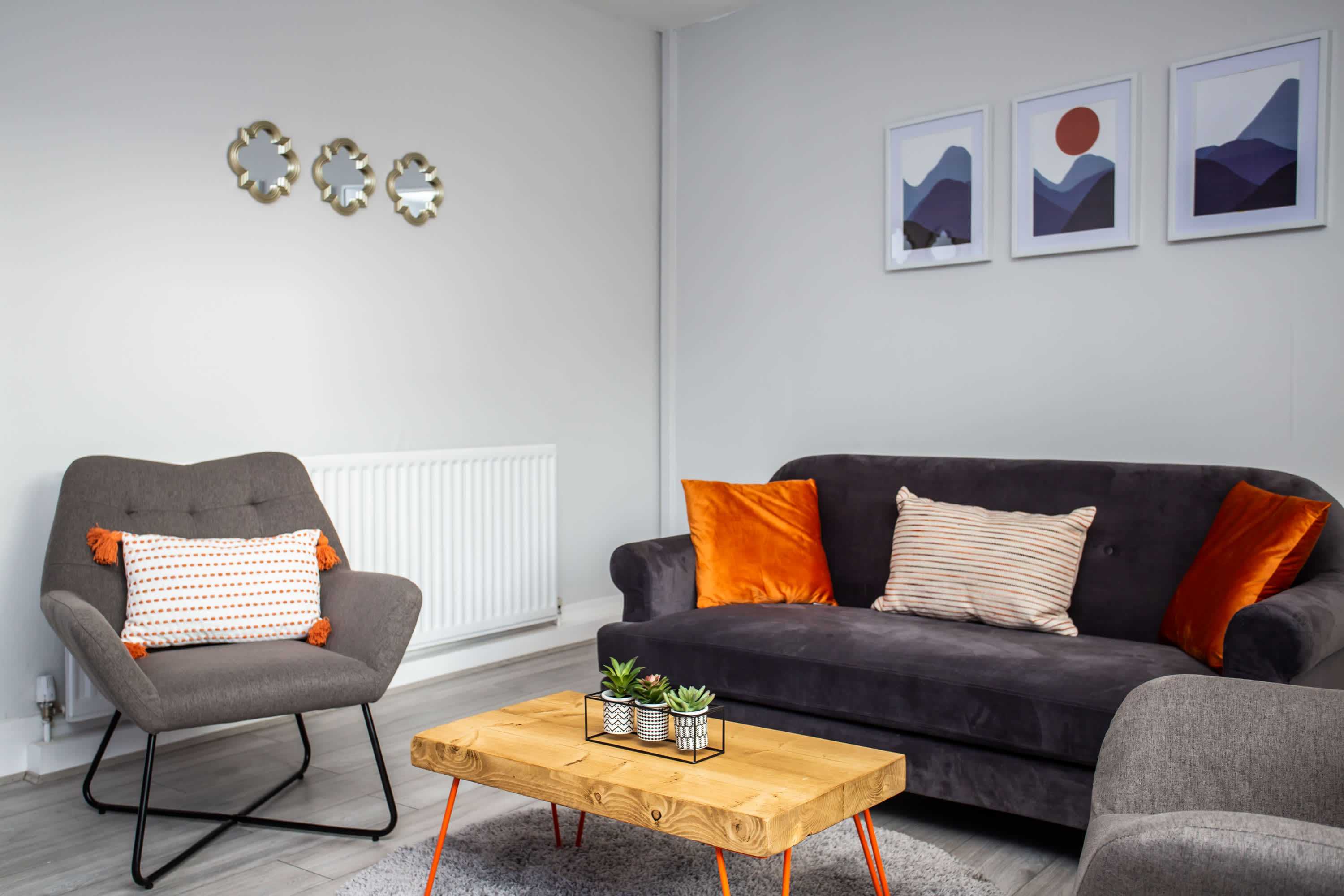 Walk to Seaburn Beach - Parking - Coastal Stay in Sea Road SR6 9DB - Property image 25 - VivreStays