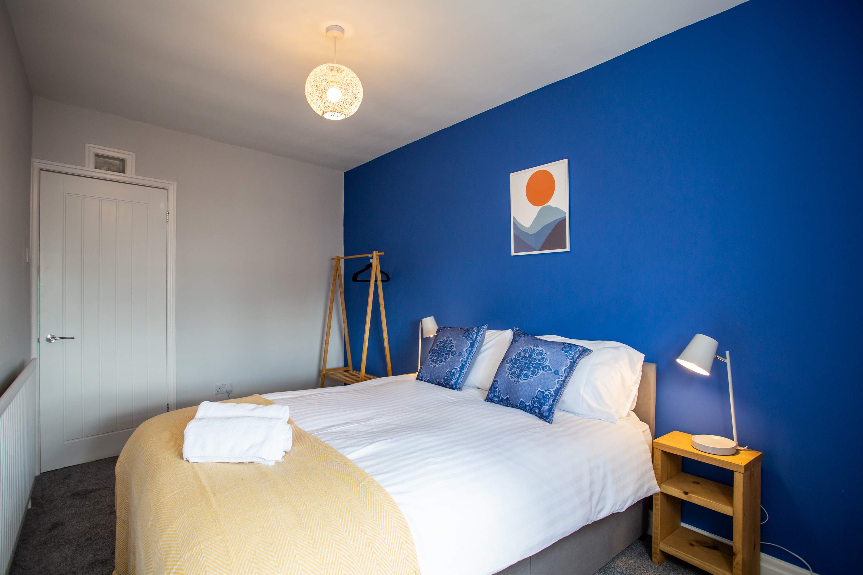 Walk to Seaburn Beach - Parking - Coastal Stay in Sea Road SR6 9DB - Property image 41 - VivreStays