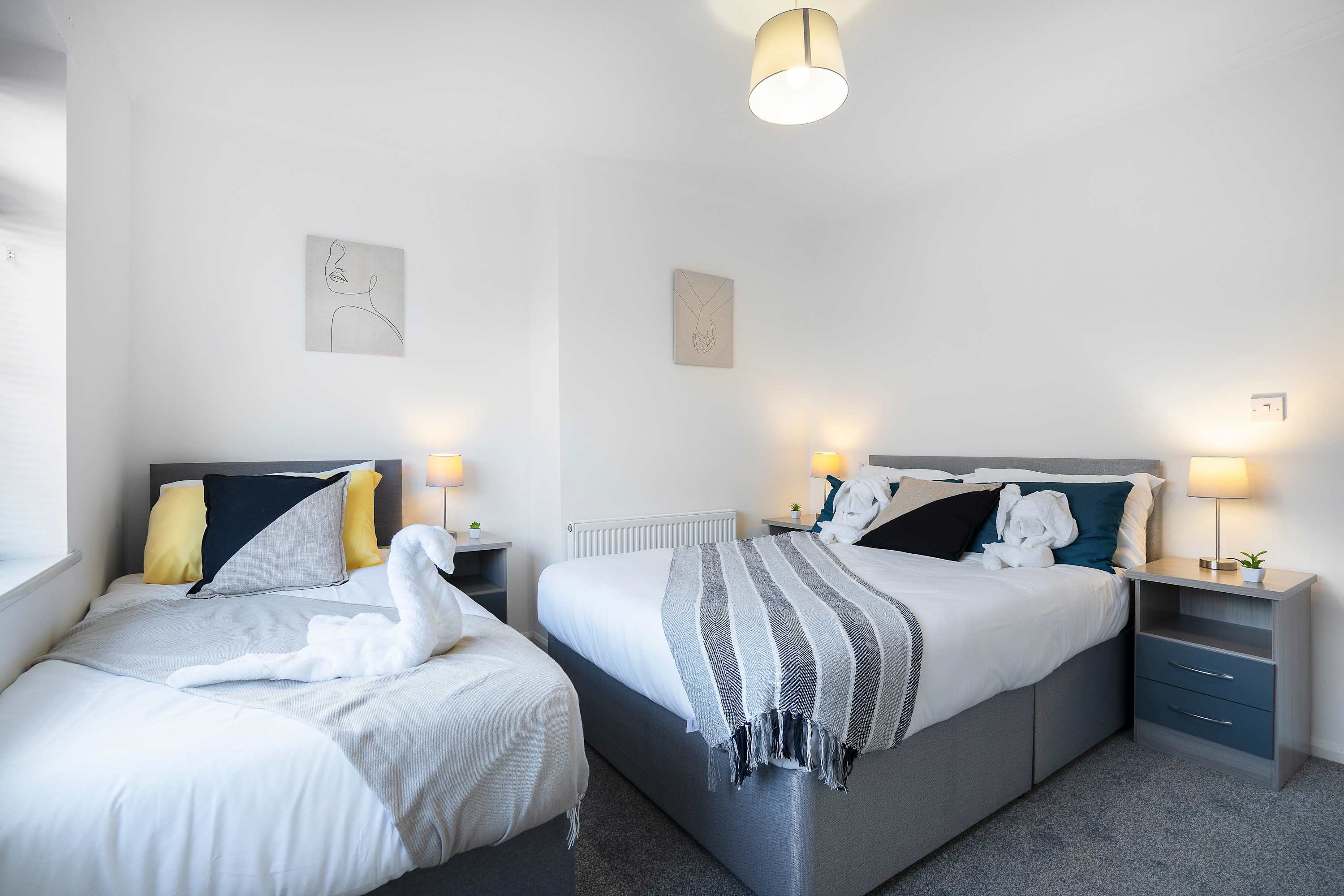 Nr Durham - Free Parking- 2BR Home- Wi-Fi-Sleeps 5 in Park Avenue 60 DH6 4JN - Property image 9 - VivreStays