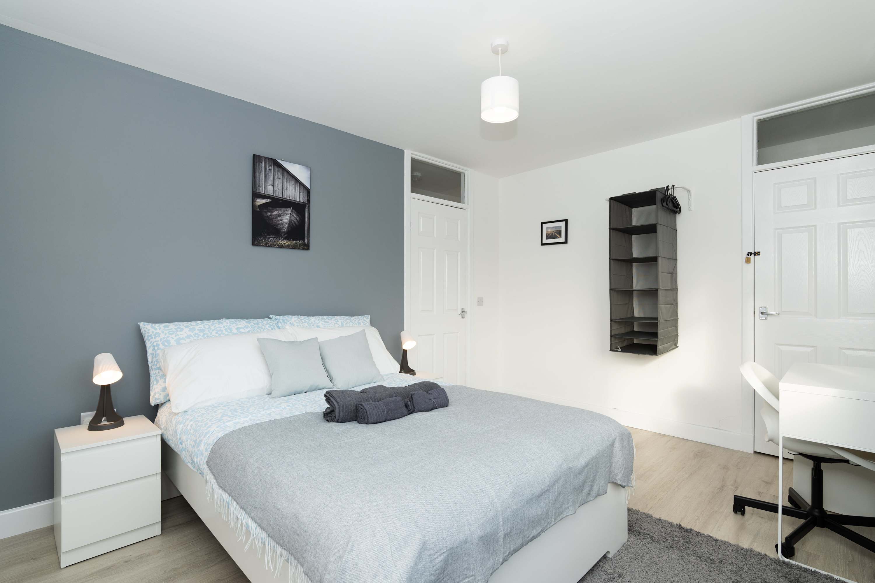 Parking - Wi-Fi -Near Falkirk & Stirling -Sleeps 6 in High Street 24 FK4 1DA - Property image 21 - VivreStays
