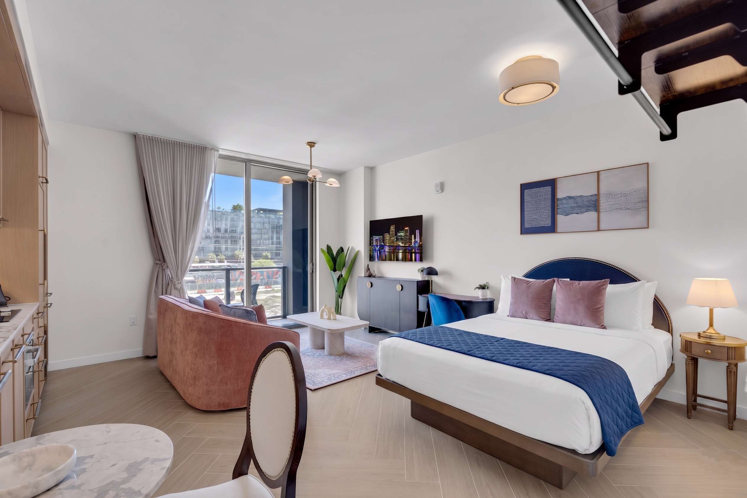 NoMad Wynwood  Studio, Balcony, Rooftop Pool