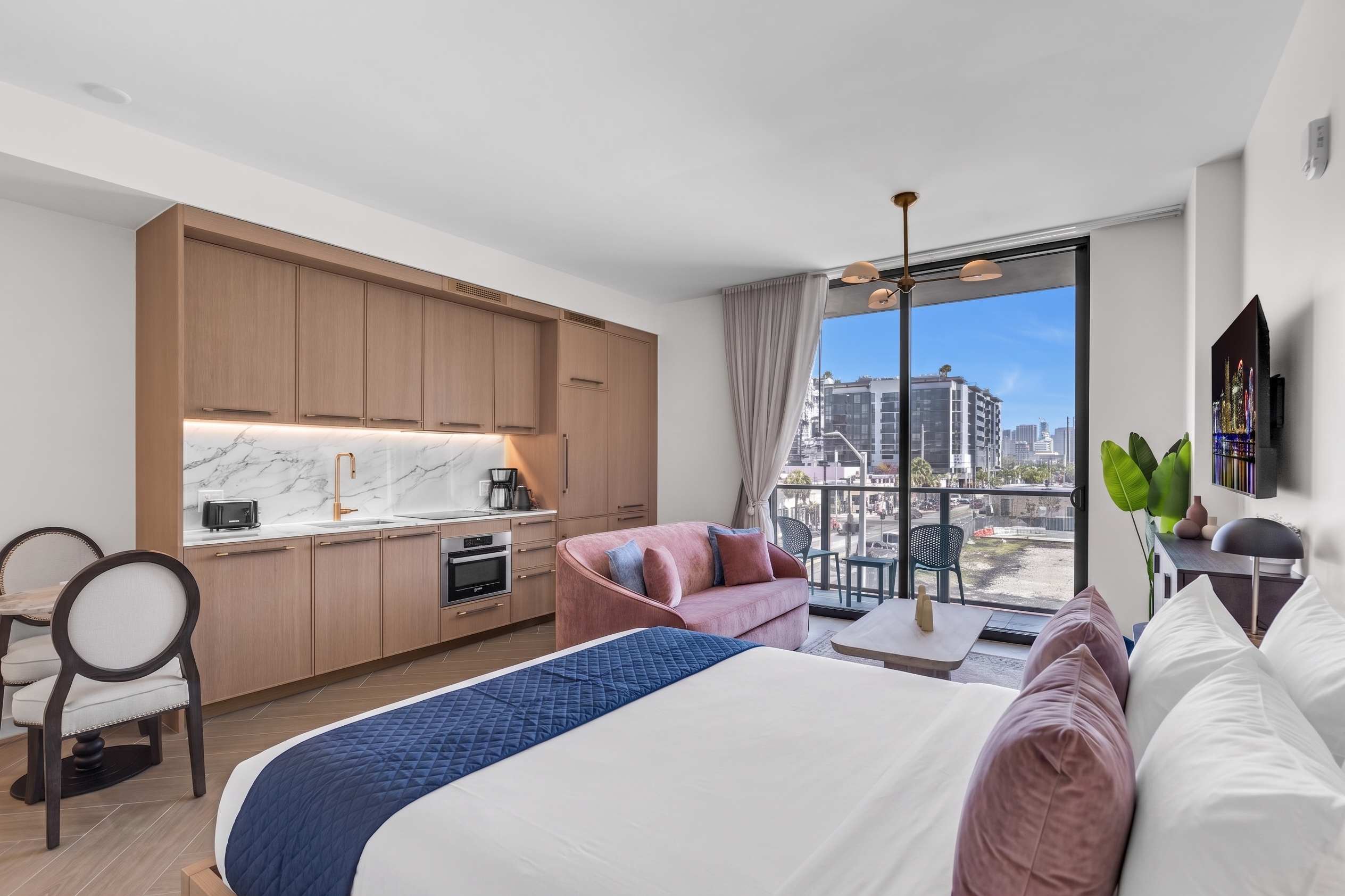 NoMad Wynwood  Studio, Balcony, Rooftop Pool