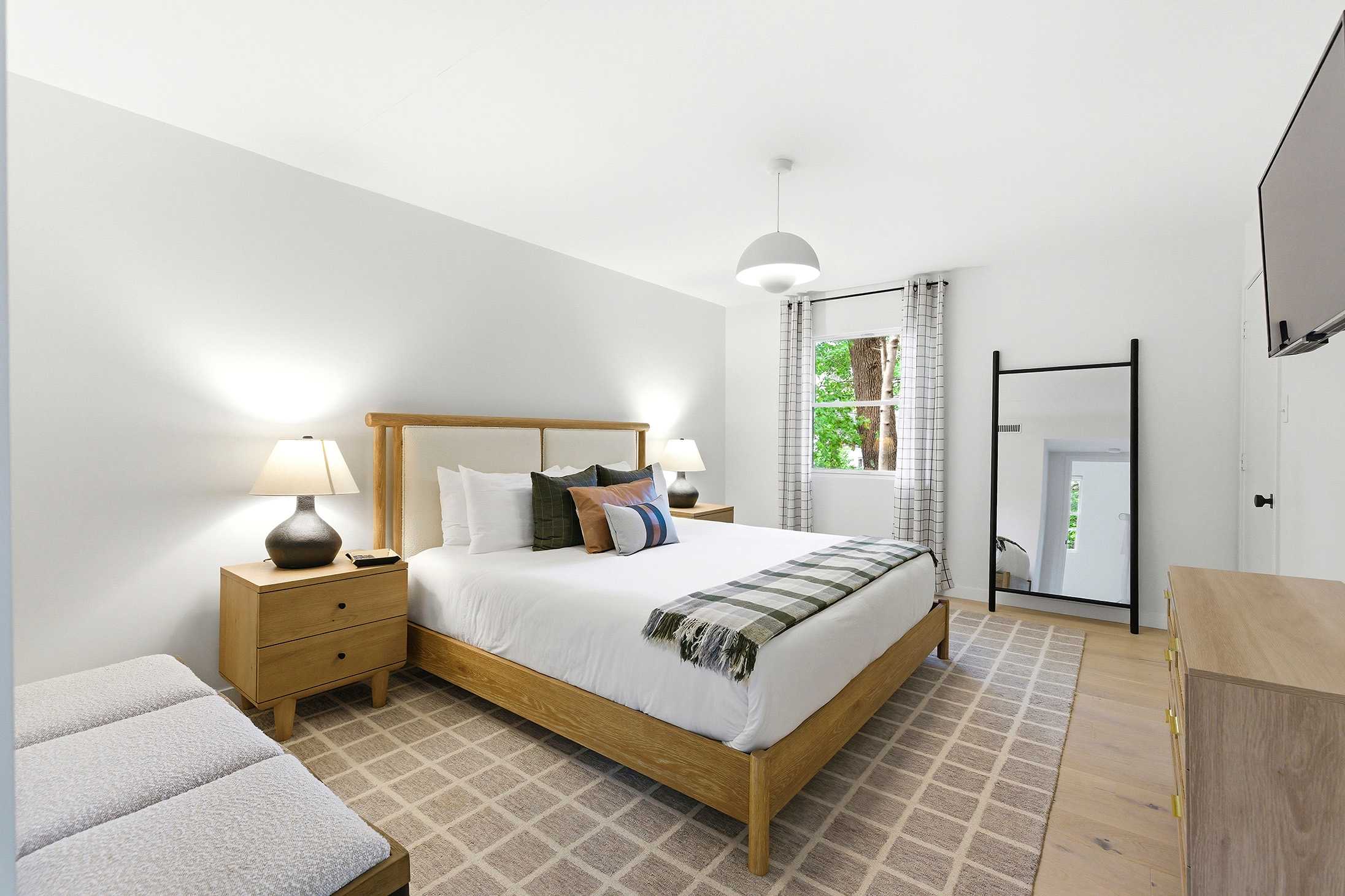Bedroom 3 is on the upper level & has a queen-size bed.
