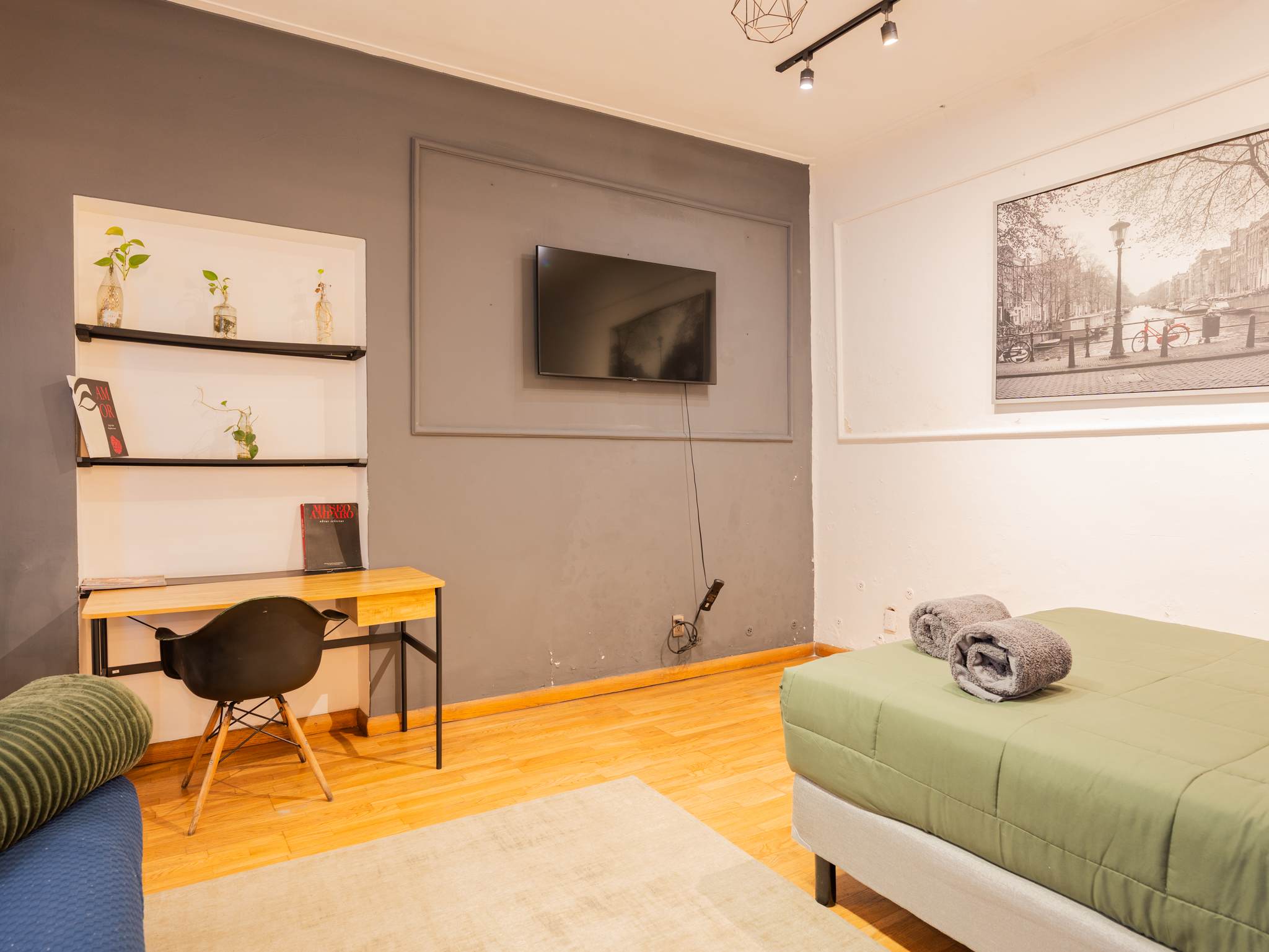 Depa 4  · Condesa gem with Patio - Parque España