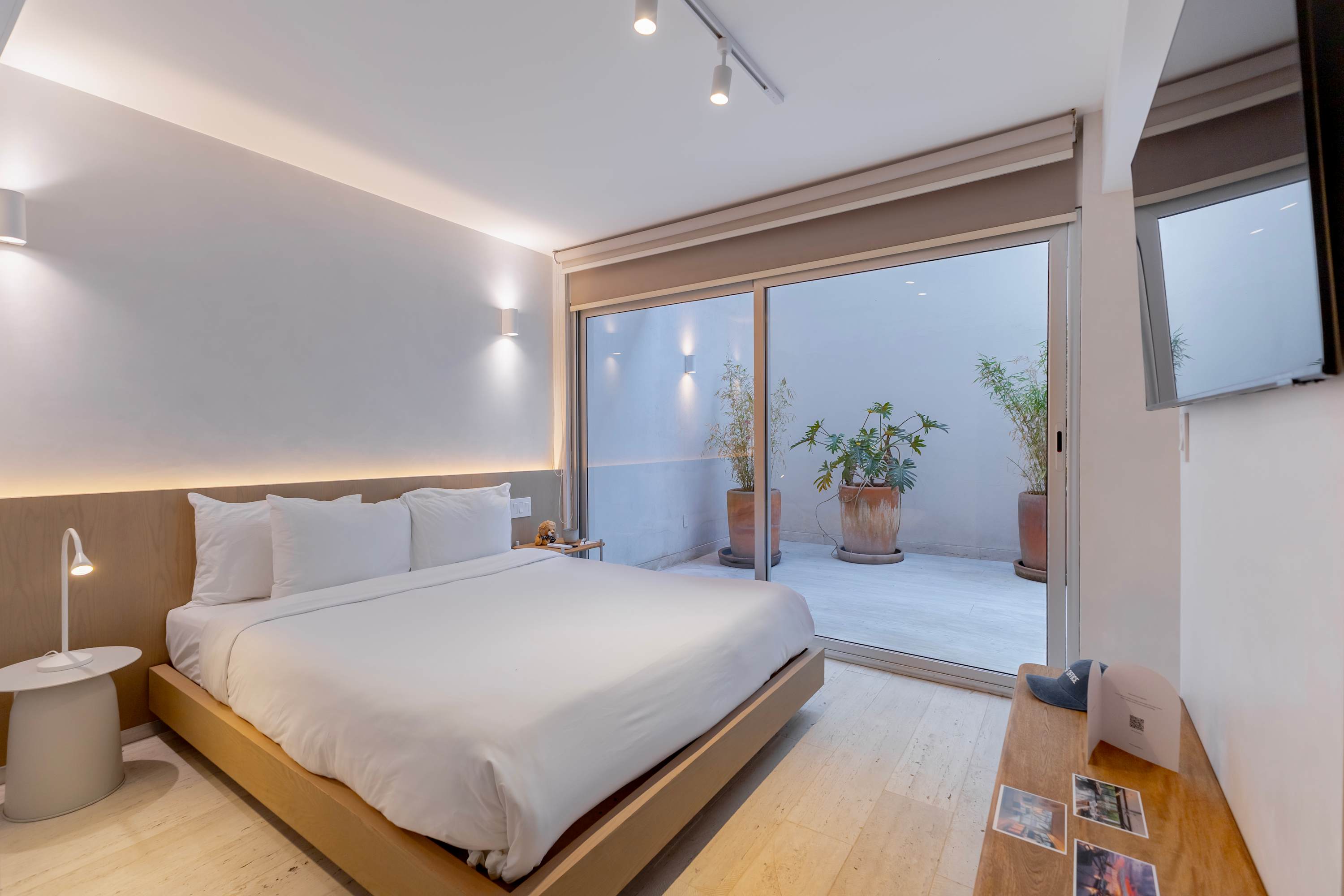 Capitalia | Premium Anzures Escape with Patio