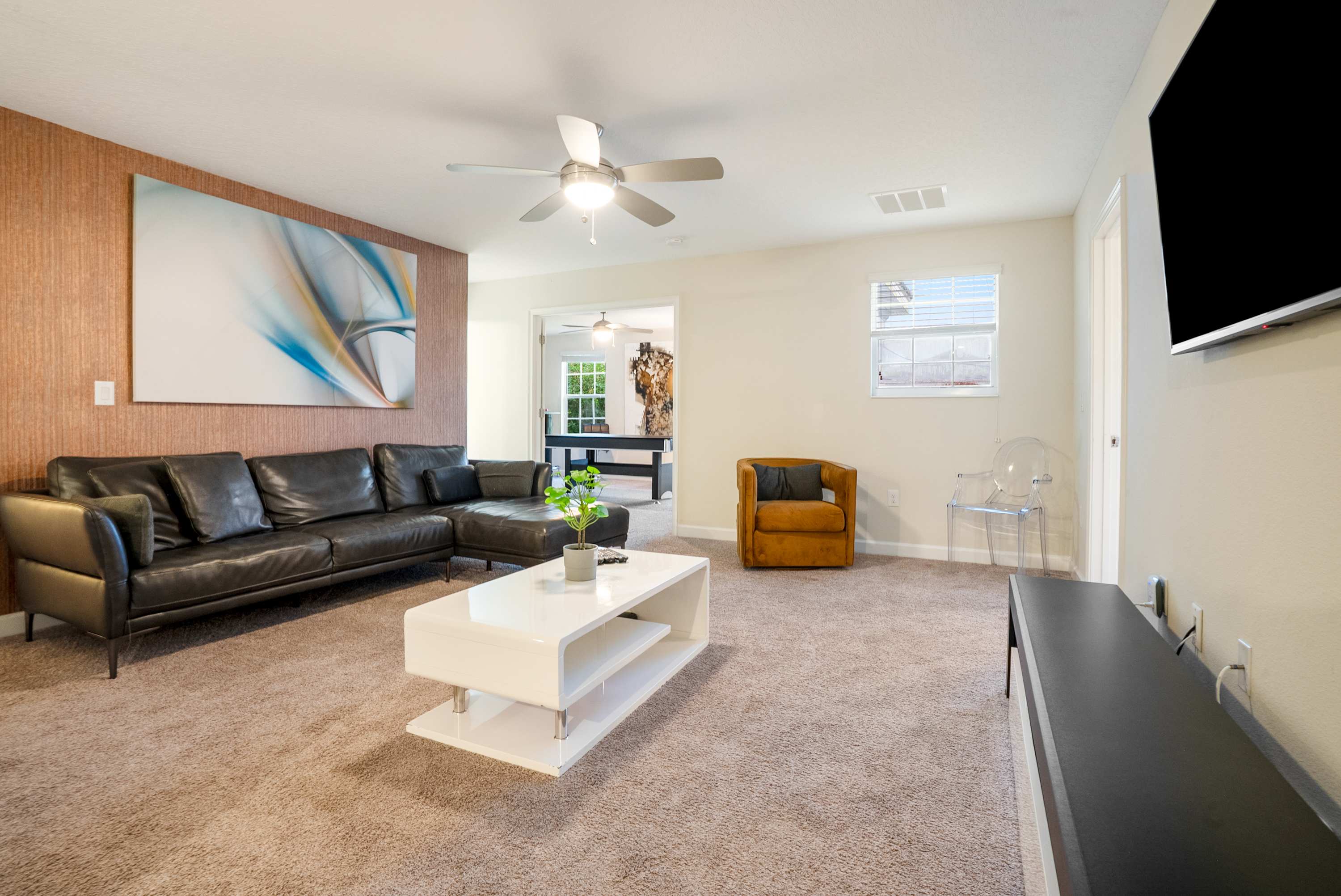 8BR family retreat w/ game room & pool