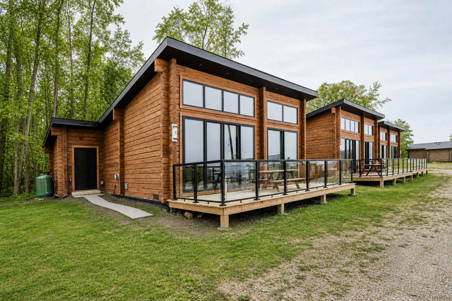 Charming 3-BR Lakefront Cottage on Rice Lake (#2)