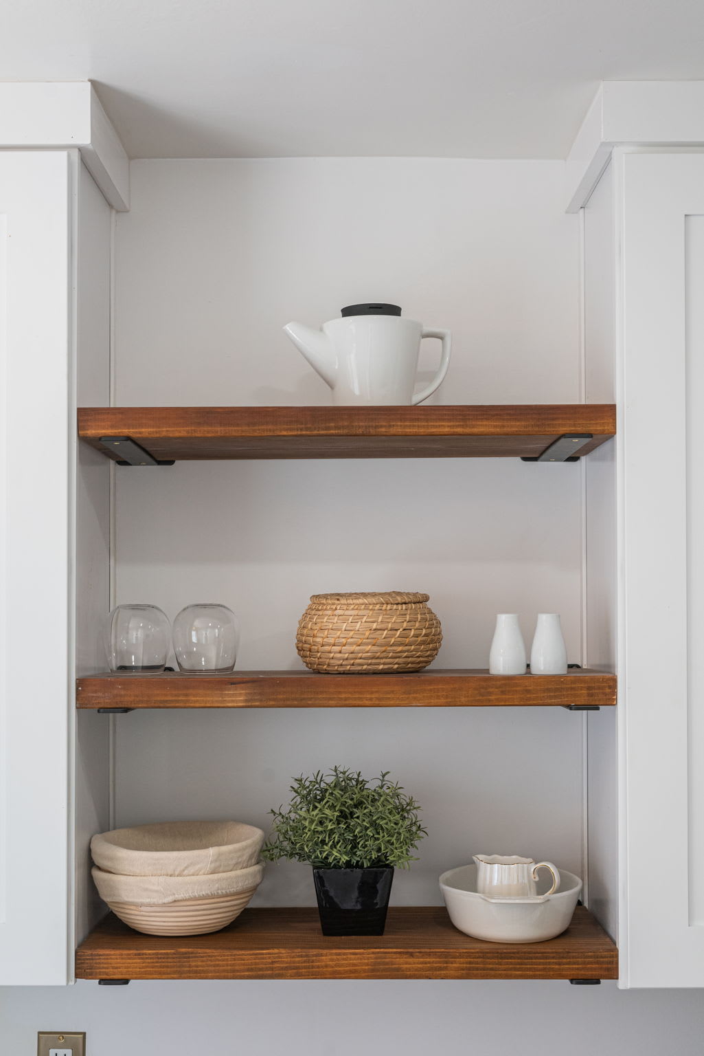 Remodeled Pico-Robertson Apt · 3BR + Parking