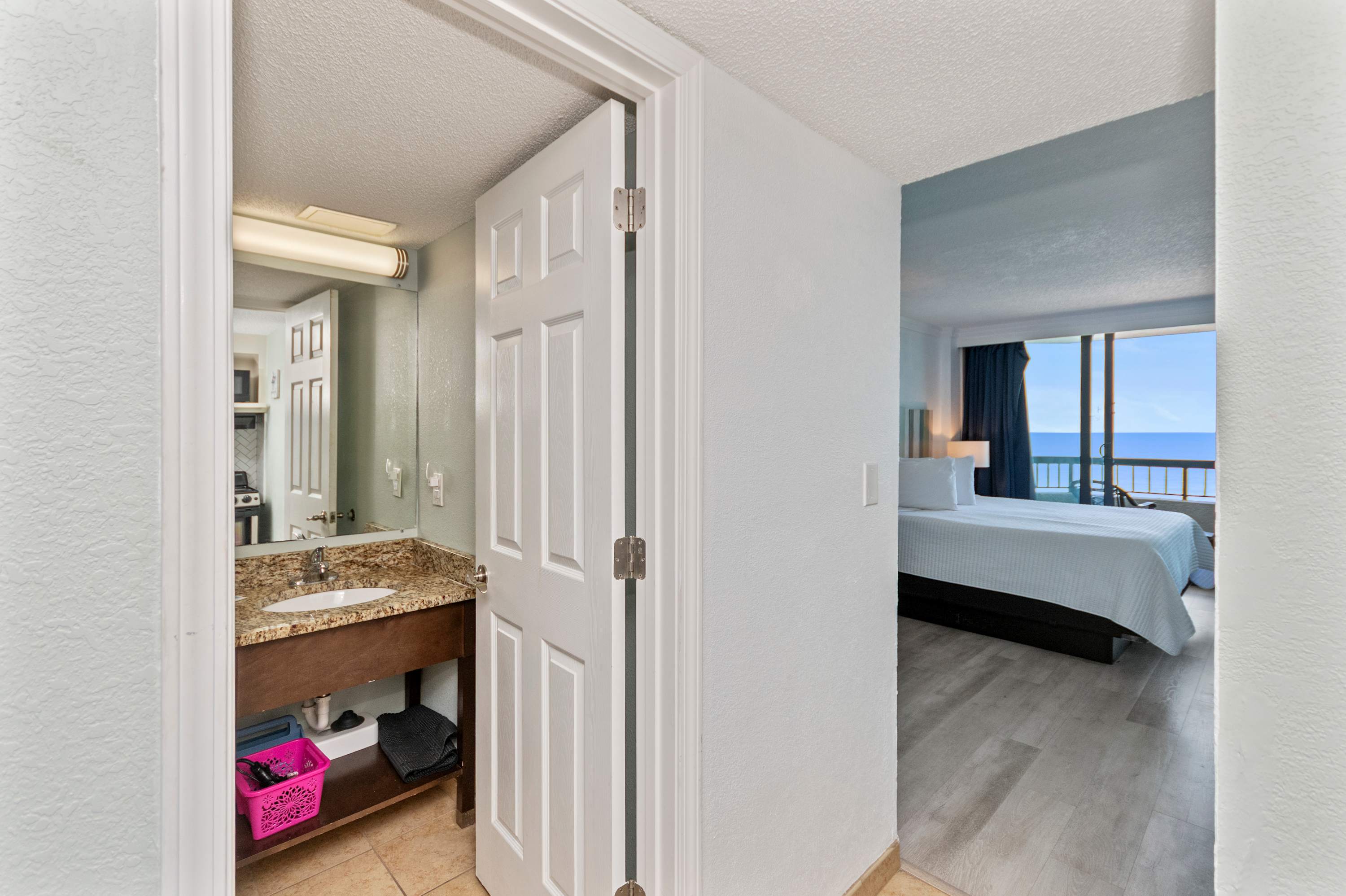Oceanfront King ALL Amenities Pools W69 | Photo 41