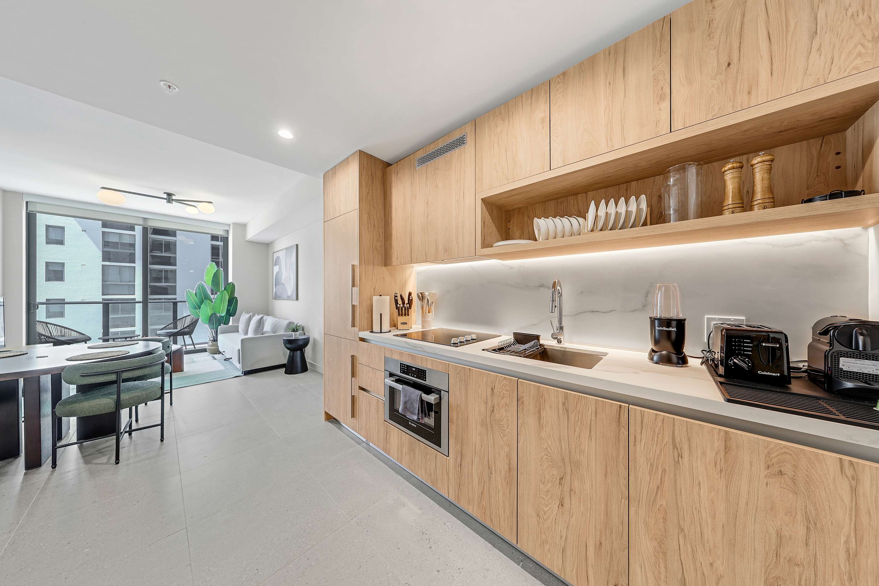 Steps to Bayfront Park - Prime Condo