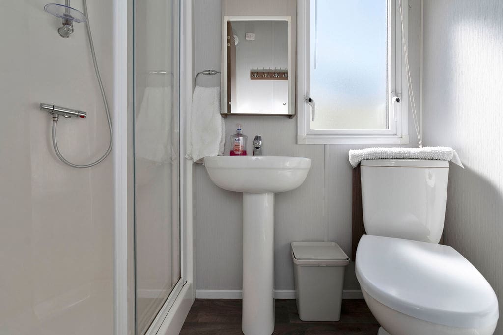 Near Edinburgh - Seton Sands 3BR Spacious Caravan in Links Road EH32 - Property image 8 - VivreStays