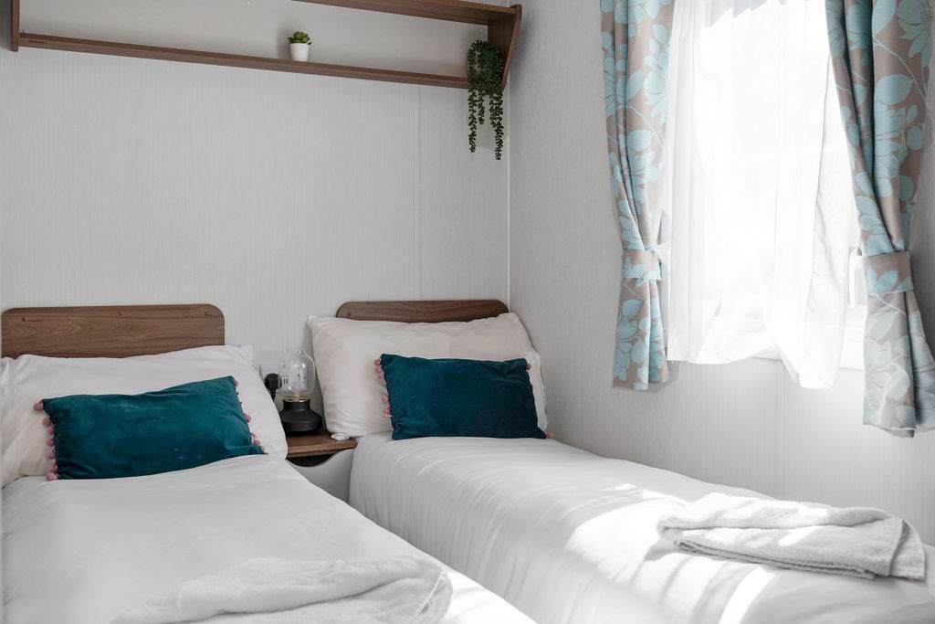 Near Edinburgh - Seton Sands 3BR Spacious Caravan in Links Road EH32 - Property image 11 - VivreStays