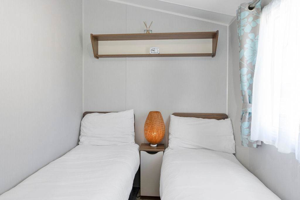 Near Edinburgh - Seton Sands 3BR Spacious Caravan in Links Road EH32 - Property image 17 - VivreStays