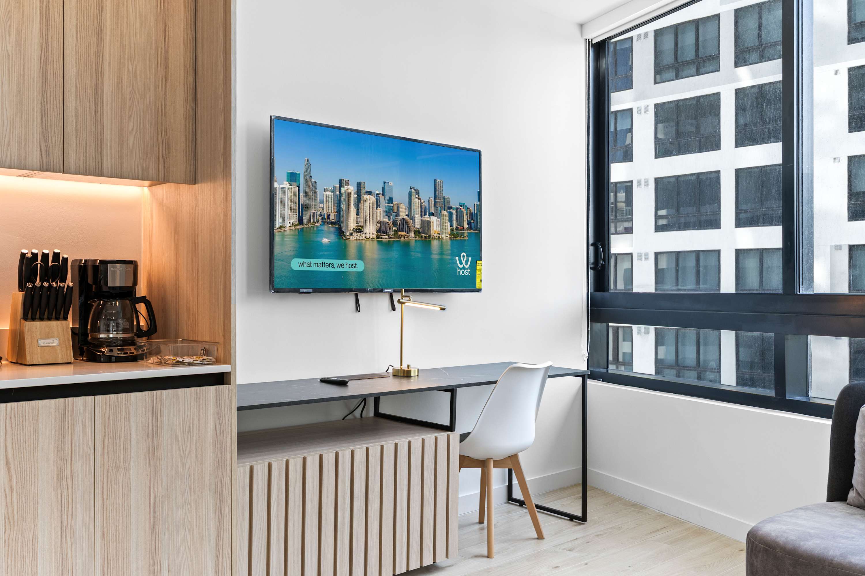 Stylish Downtown Miami Condo | Pool & Gym