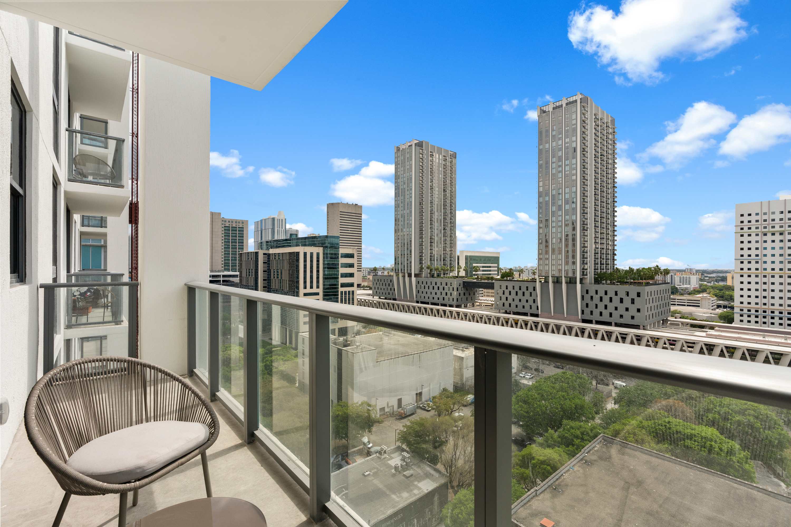 Pool & Prime Location | Downtown Miami