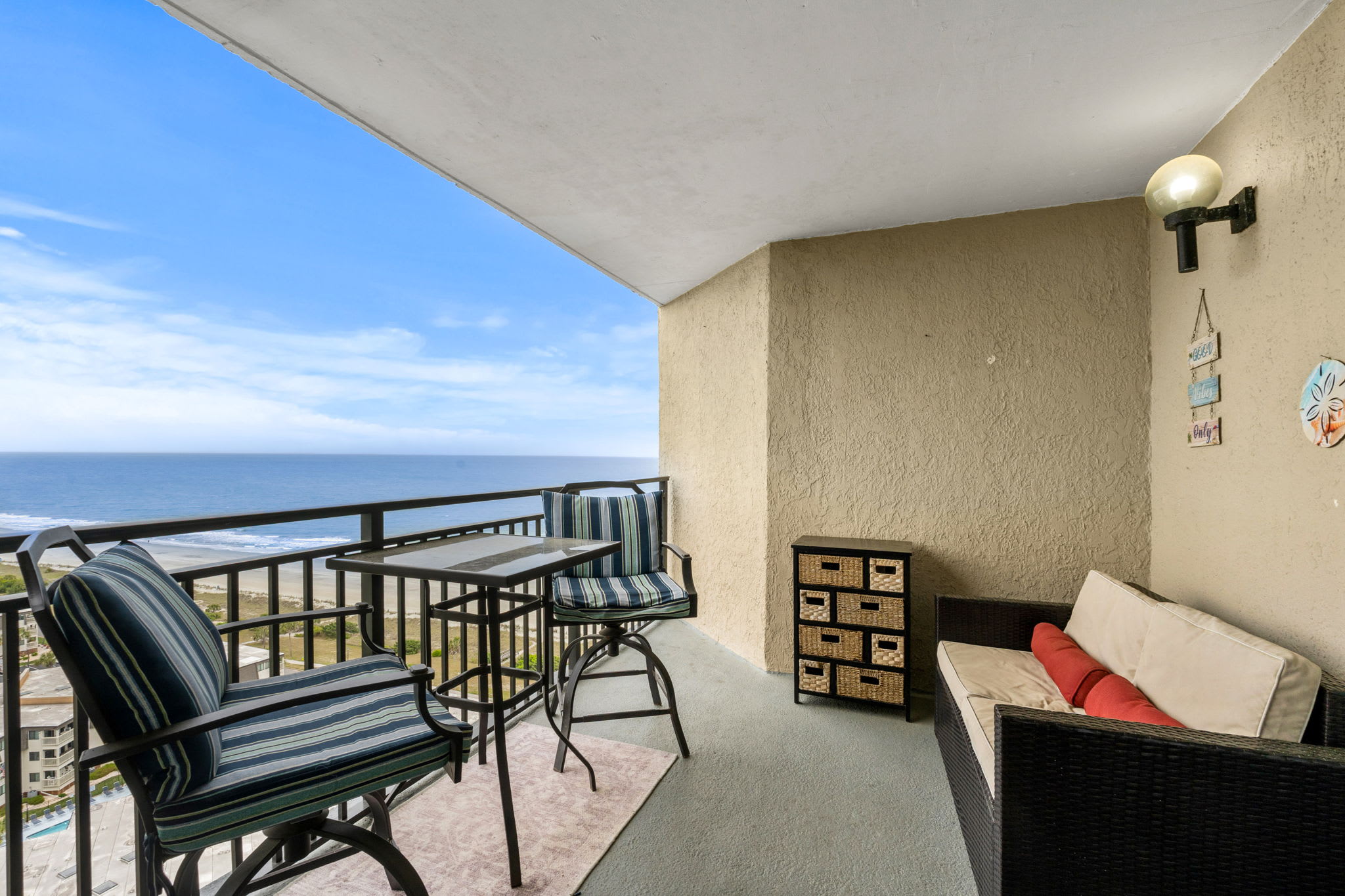 Ocean Forest Plaza 1905 Ocean View | Photo 2