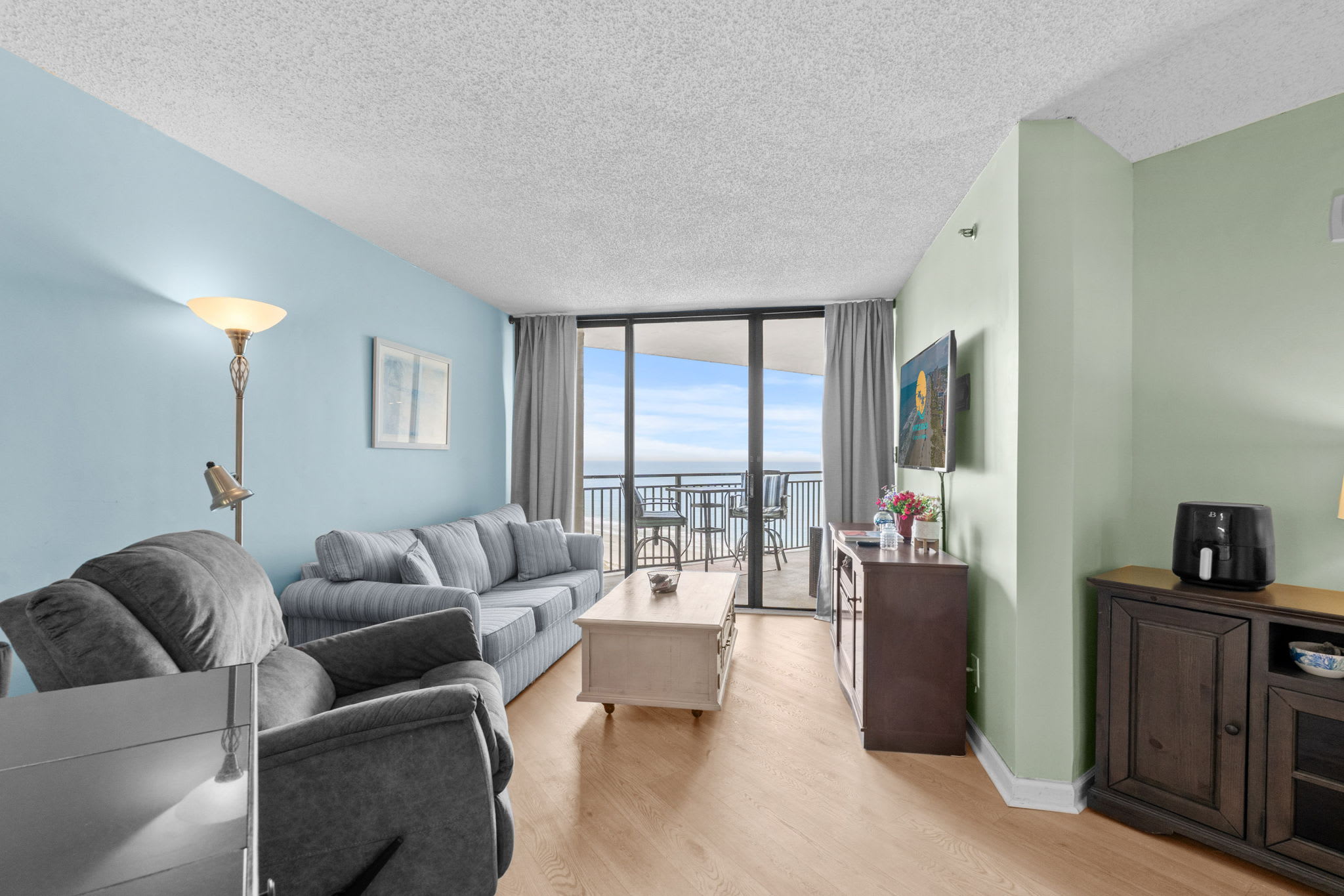 Ocean Forest Plaza 1905 Ocean View | Photo 5