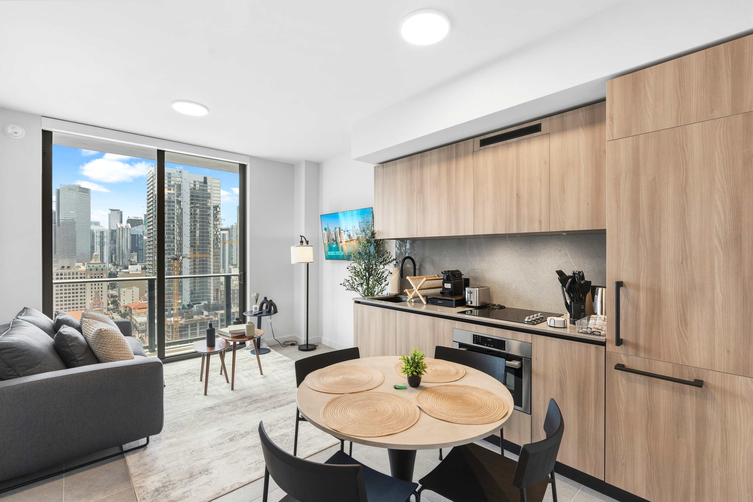 FIFA Fan Fest 10Min| Stylish 1BR+Den | Pool/CoWork