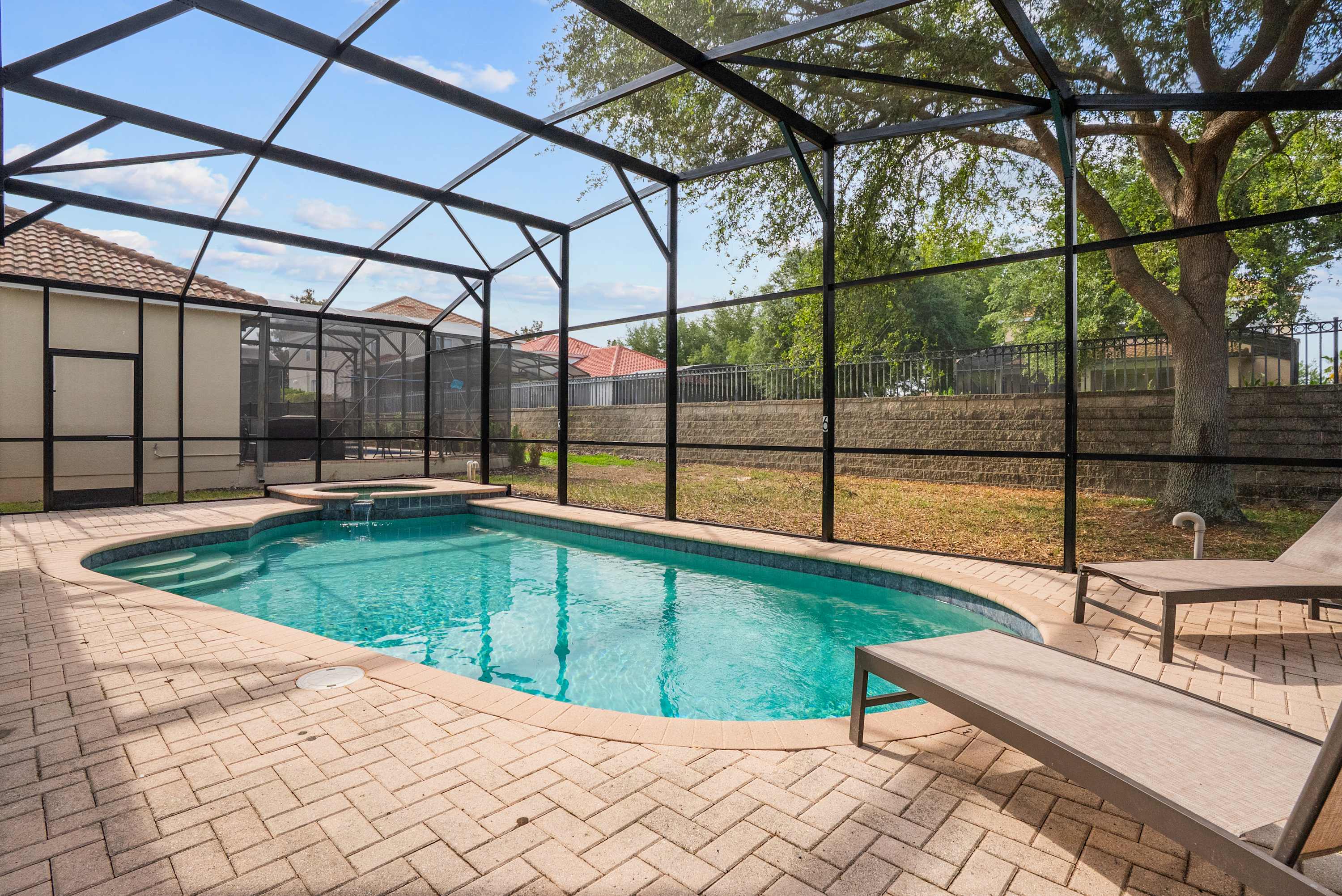 6BR family retreat near Disney w/ pool & hot tub